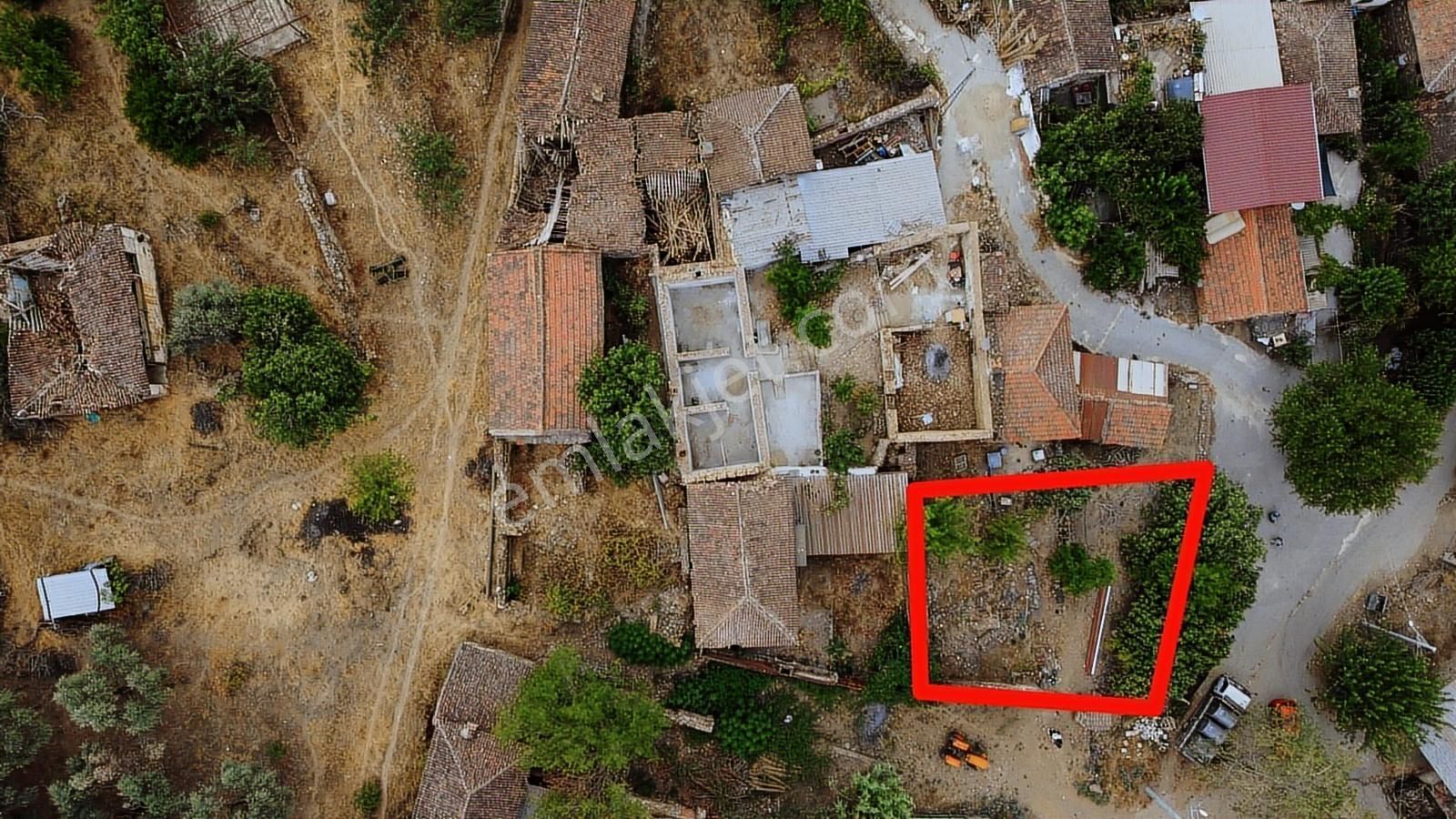 Kent Gayrimenkul'den Tire Peşrefli'de Numaratajlı Arsa - Görsel 14