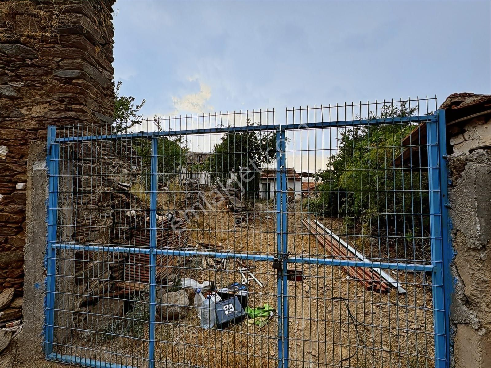 Kent Gayrimenkul'den Tire Peşrefli'de Numaratajlı Arsa - Görsel 11