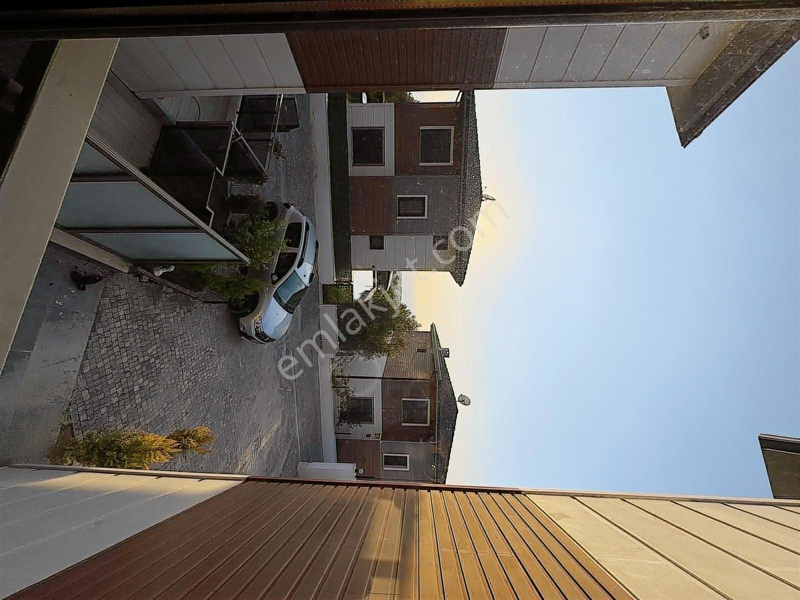 Kent Gayrimenkul'den Satılık Denize Yakın Ara Kat Daire - Görsel 13