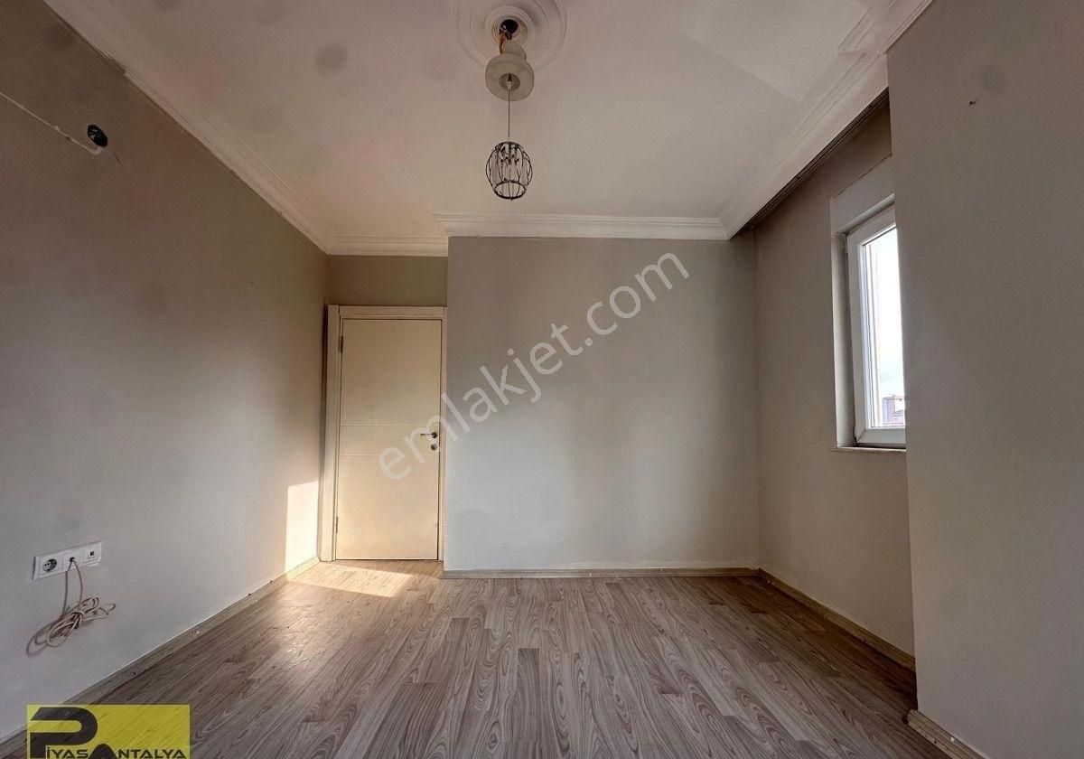 Cadde Üstünde Merkezi Konumda Satılık Asansörlü Daire - Görsel 9