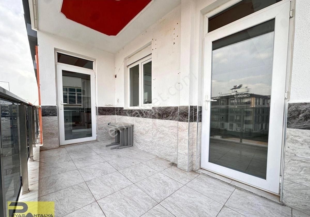 Cadde Üstünde Merkezi Konumda Satılık Asansörlü Daire - Görsel 15