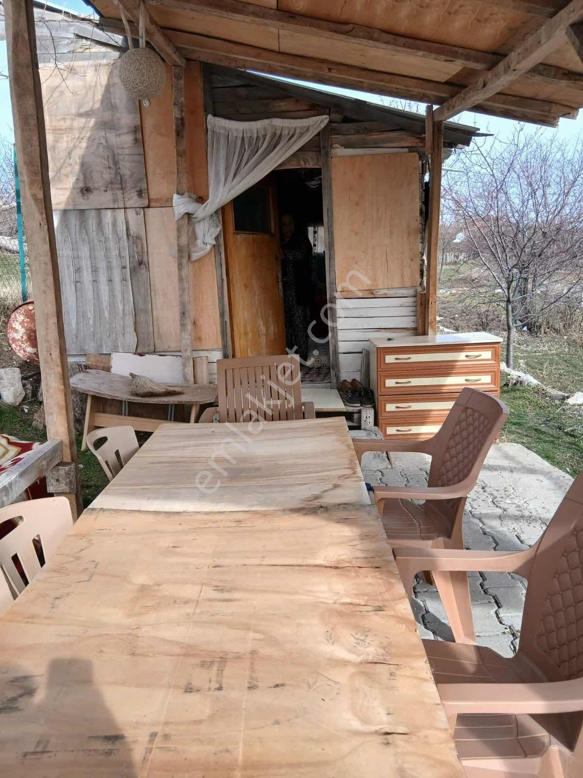 Çayırbağında 290m2 Kurulu Düzen Bahçe Evi Müstakil Tapu - Görsel 32