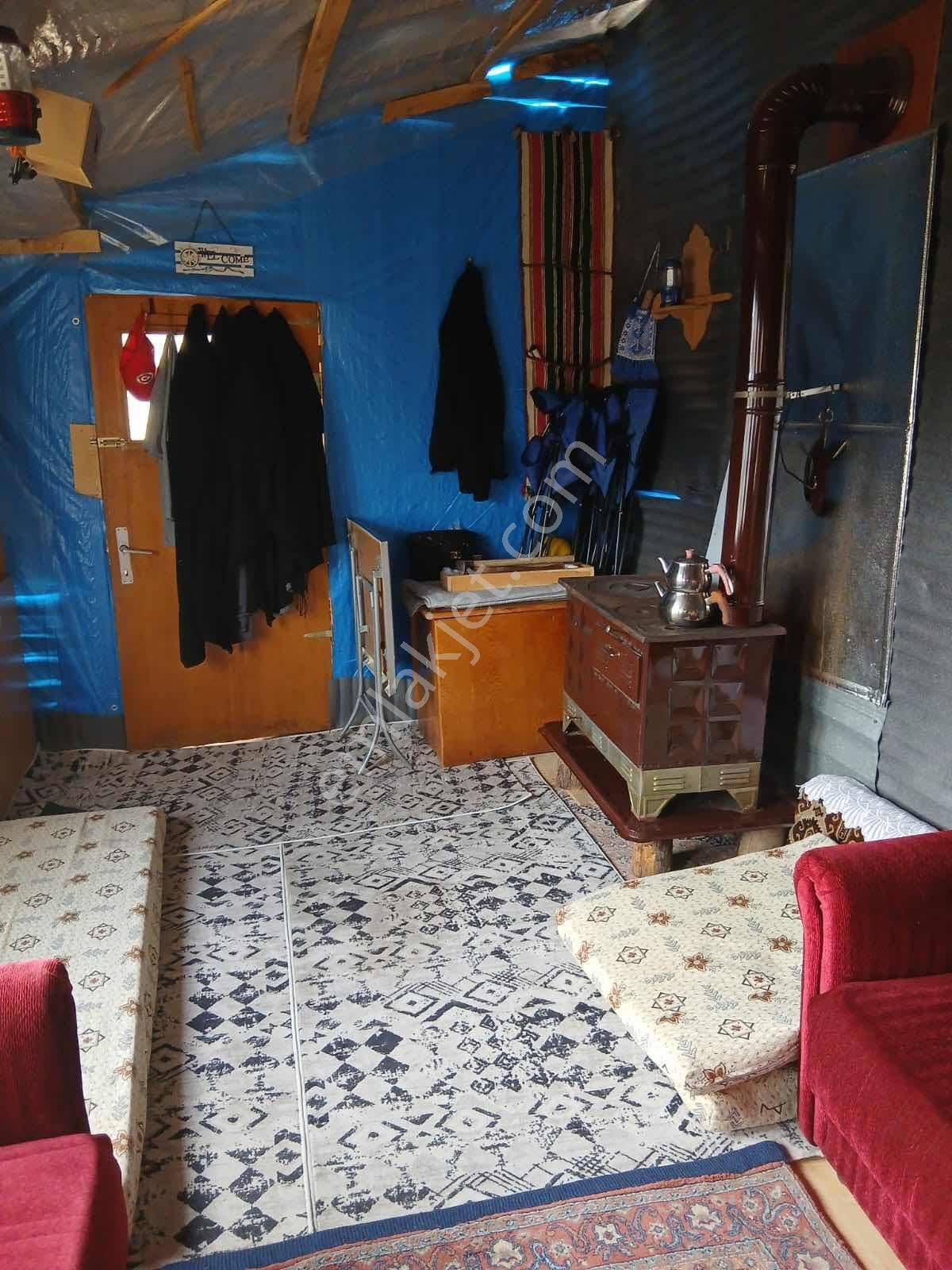 Çayırbağında 290m2 Kurulu Düzen Bahçe Evi Müstakil Tapu - Görsel 18