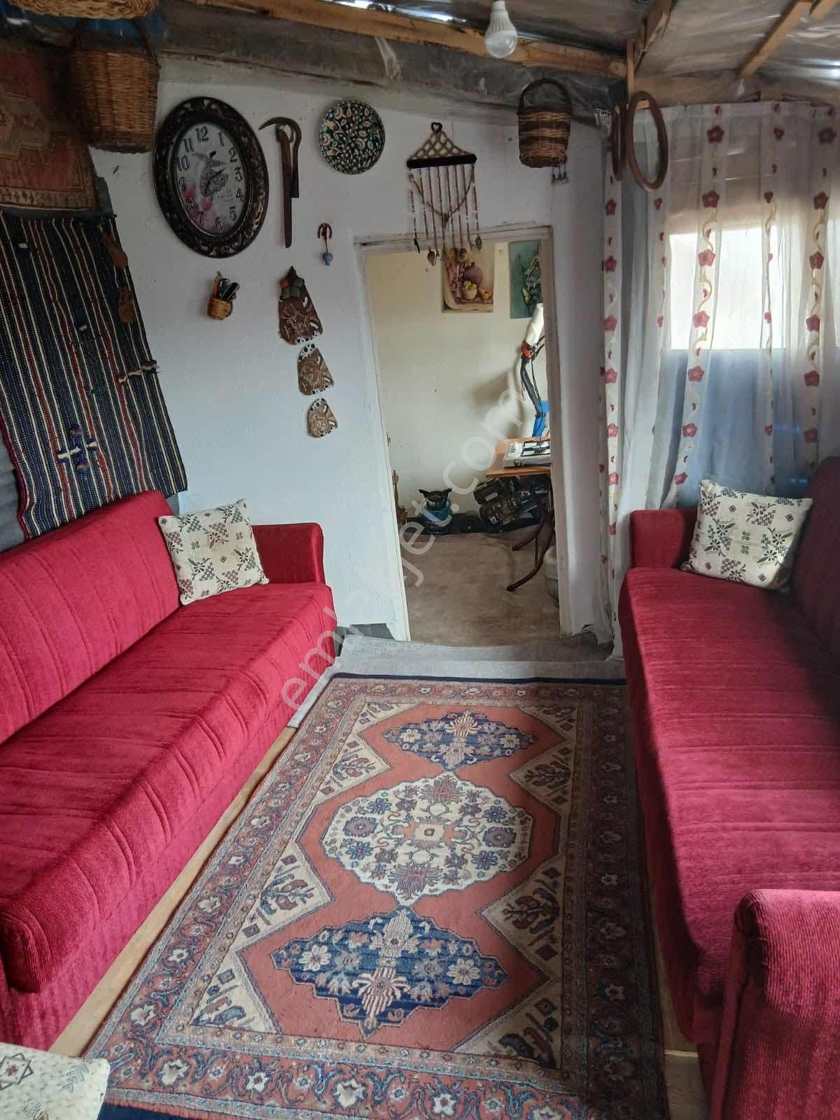 Çayırbağında 290m2 Kurulu Düzen Bahçe Evi Müstakil Tapu - Görsel 8