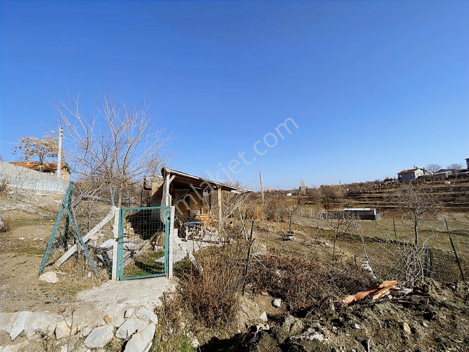 Çayırbağında 290m2 Kurulu Düzen Bahçe Evi Müstakil Tapu - Görsel 3