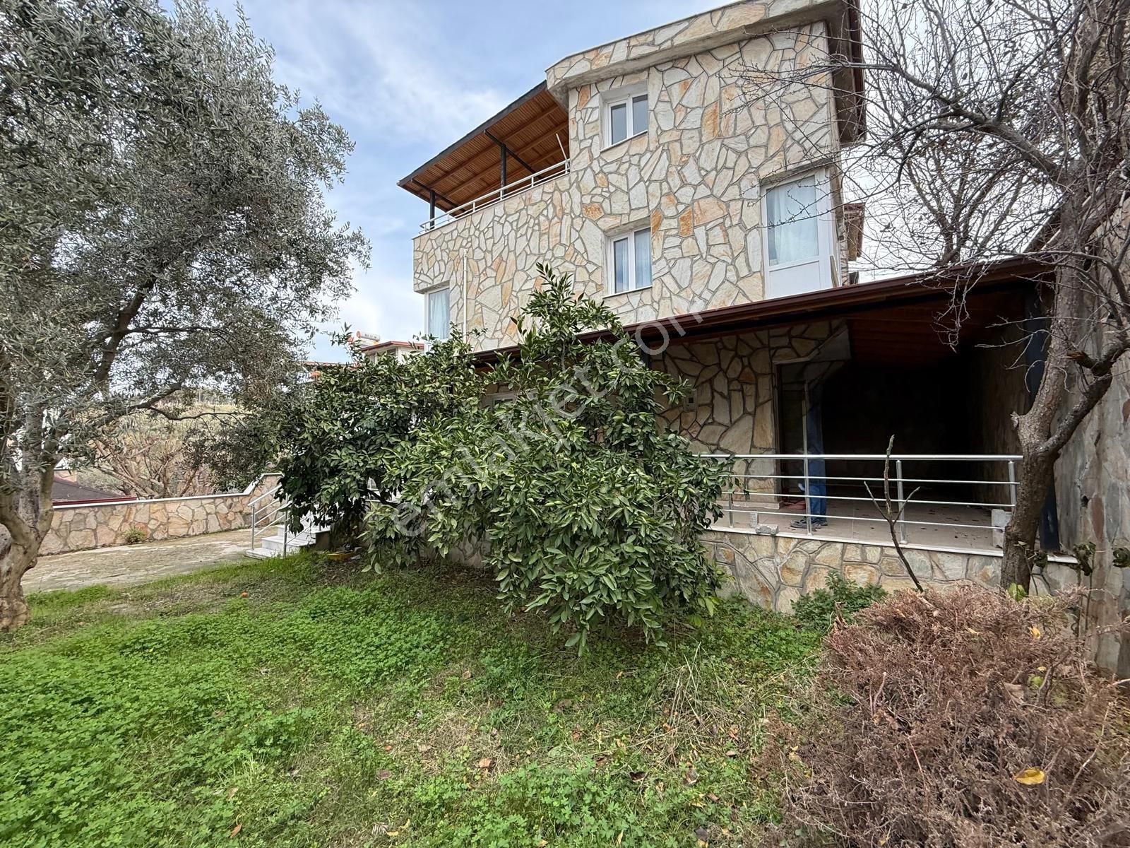 Kuşadası Davutlar’da Kelepir 3 + 1 Satılık Yazlık - Görsel 3