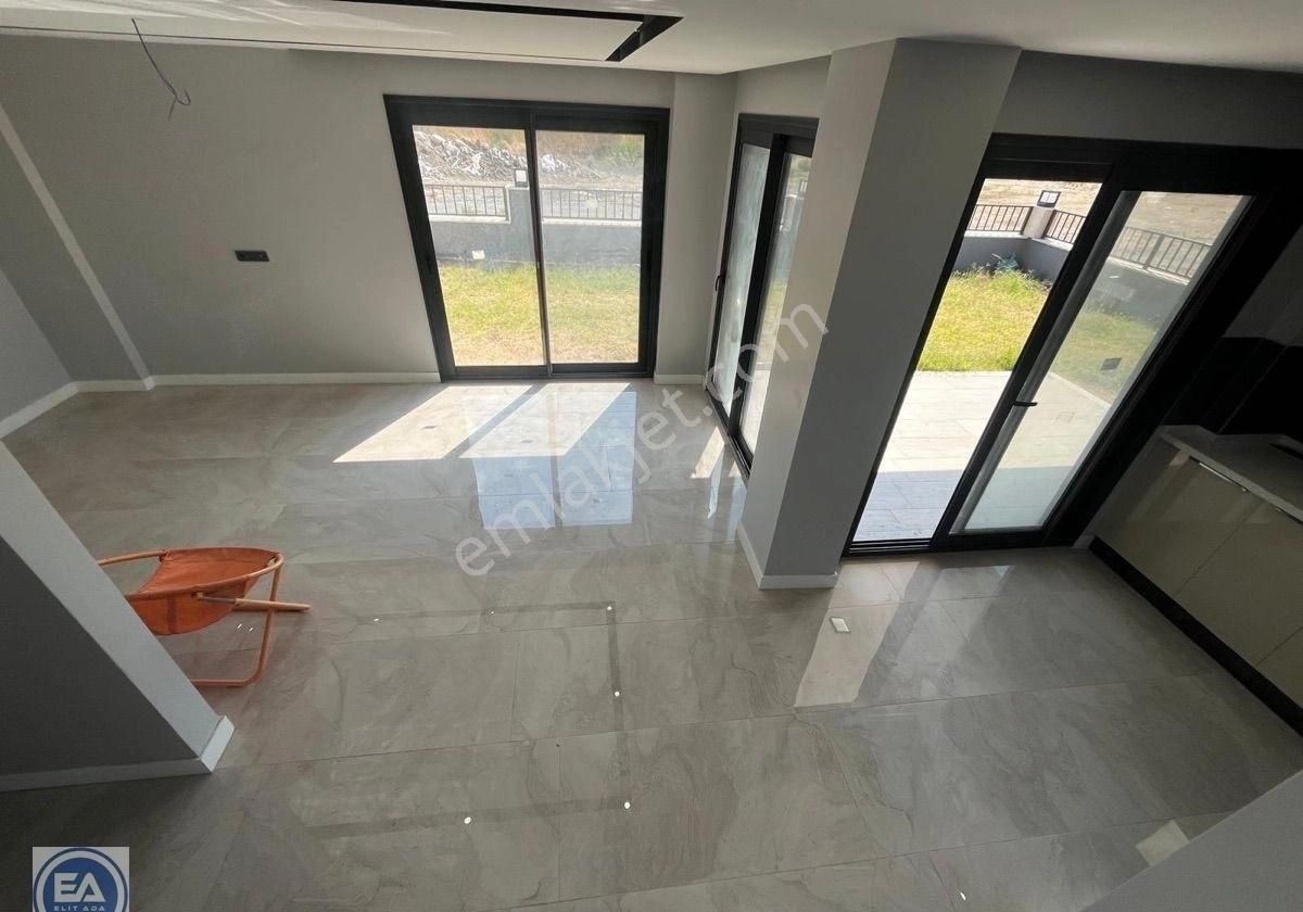 Kuşadası Davutlar’da Tek Müstakil Özel Havuzlu 3 + 1 Satılık - Görsel 10