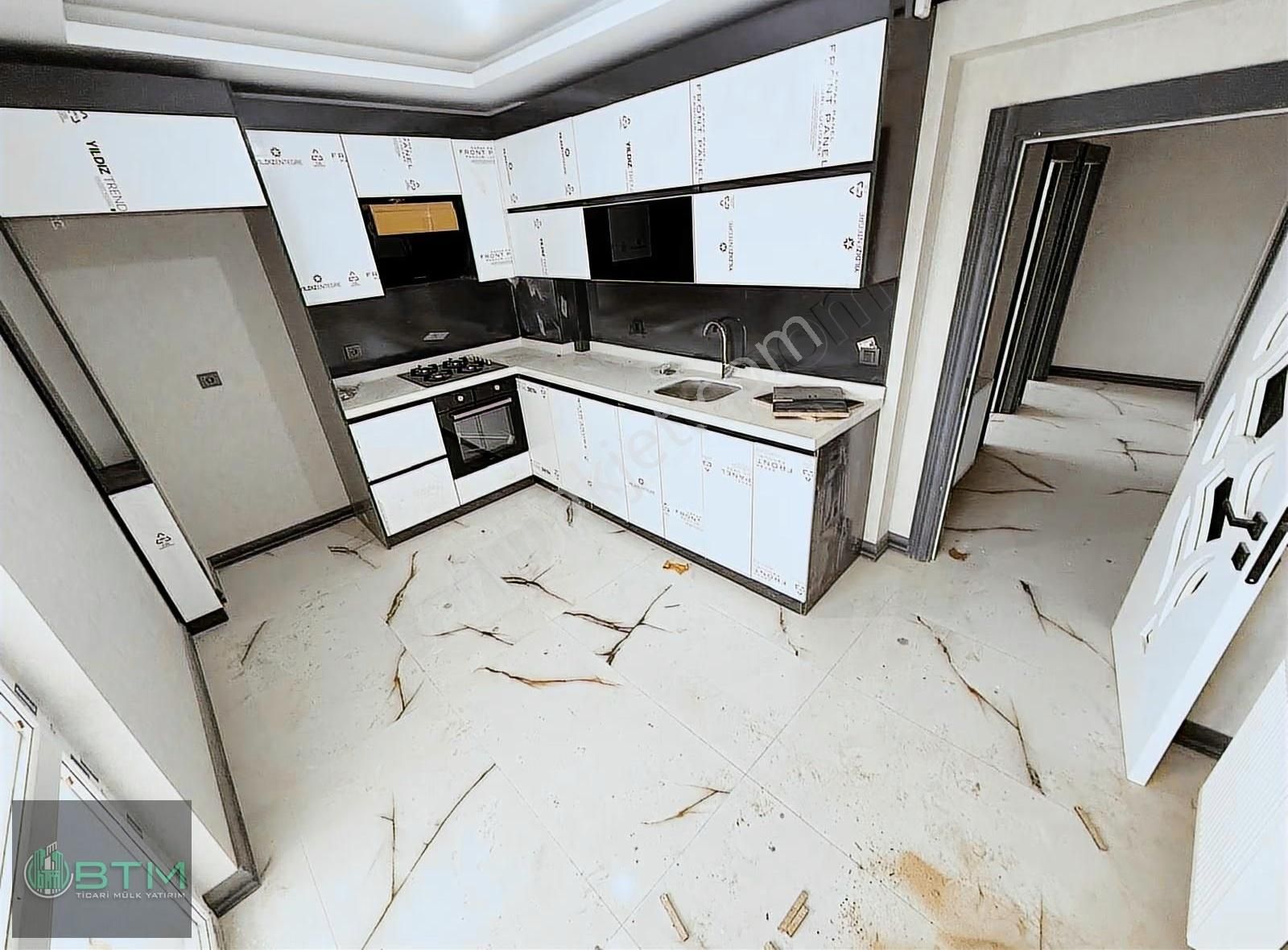 Saraycık'ta *e. Banyolu *asansörlü* Giyinme O. * Sıfır 2+1 Daire