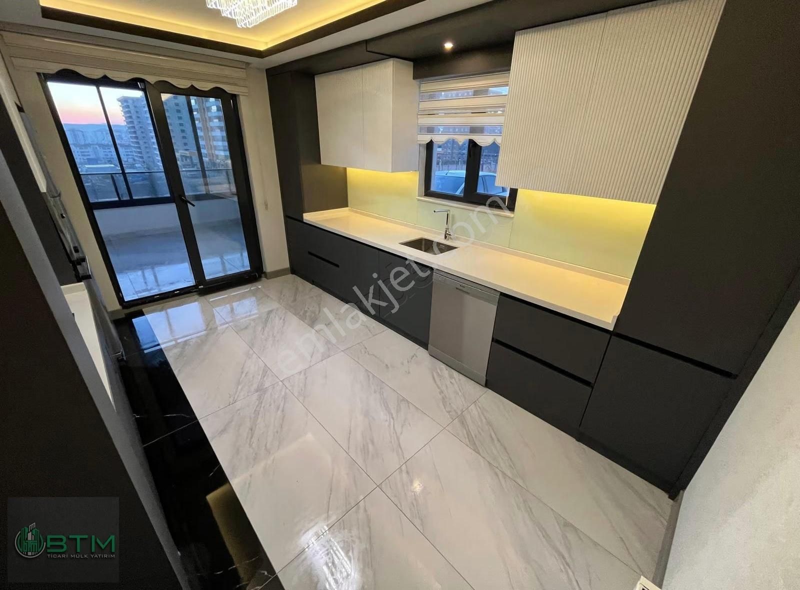 Törekent'te Yılın Son Fırsatı! 3+1 Ara Kat Emsalsiz Kupon Daire!