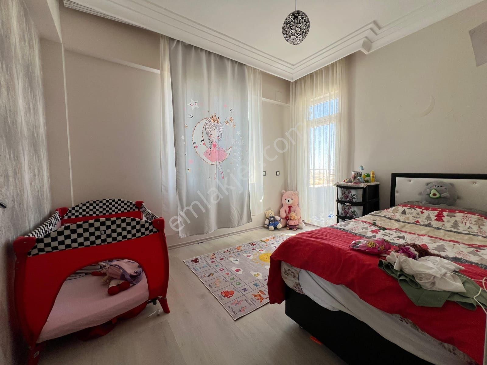 Emlak Diyarından Akkent'te 3,5+1 Merkezi Konumda Satılık Daire - Görsel 11