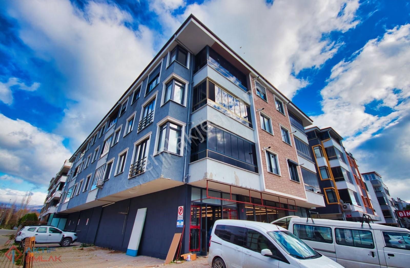 ▓aktif'ten İkizçay'da Ön Cephe Asansörlü Ayrı Mutfaklı 3+1 Daire
