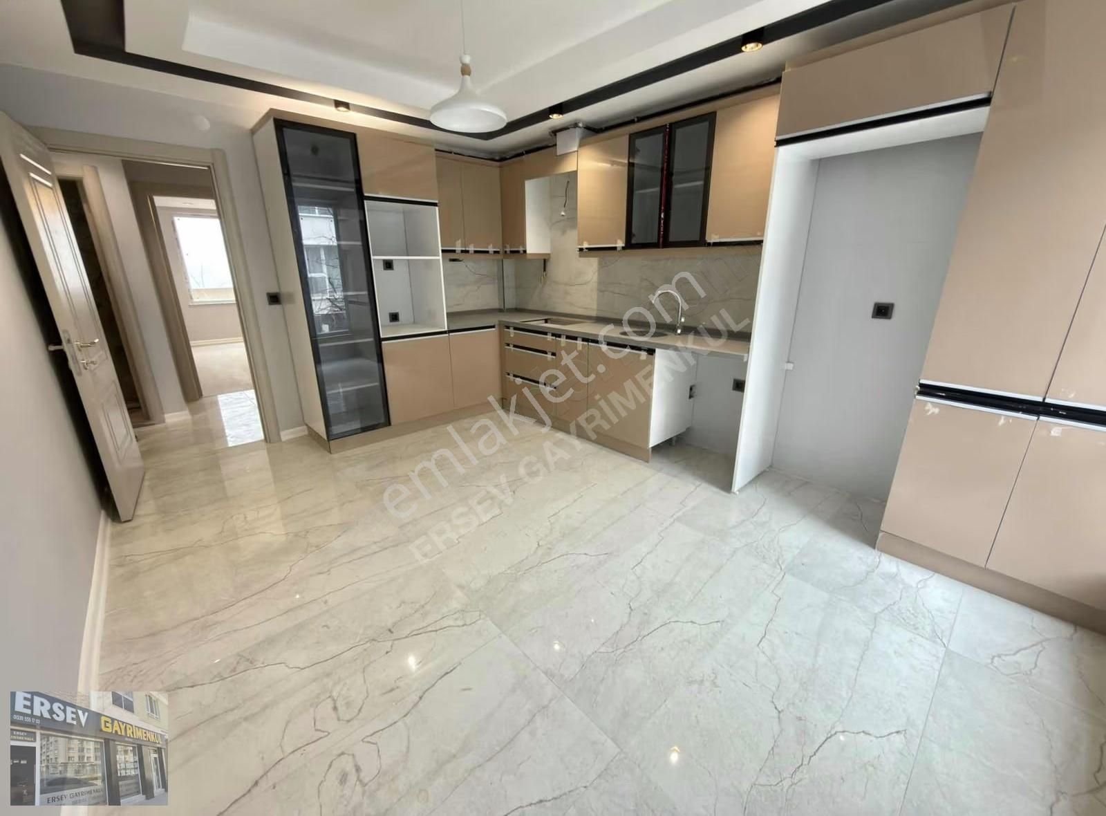 Ersev'den Çamlıca Behçetnecatiğil Yakını 115m2 2+1 - Görsel 16