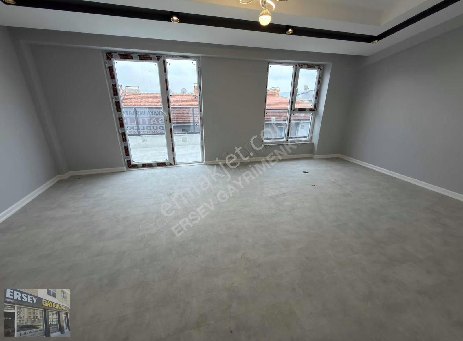 Ersev'den Çamlıca Behçetnecatiğil Yakını 4+1 Dublex - Görsel 5