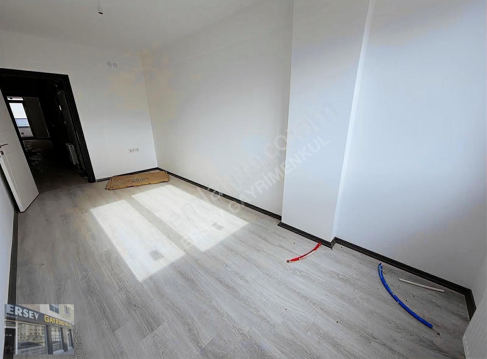 Ersev'den Sütlüce'de Marmaralı Sokak Yakını 70 M2 2+0 - Görsel 7