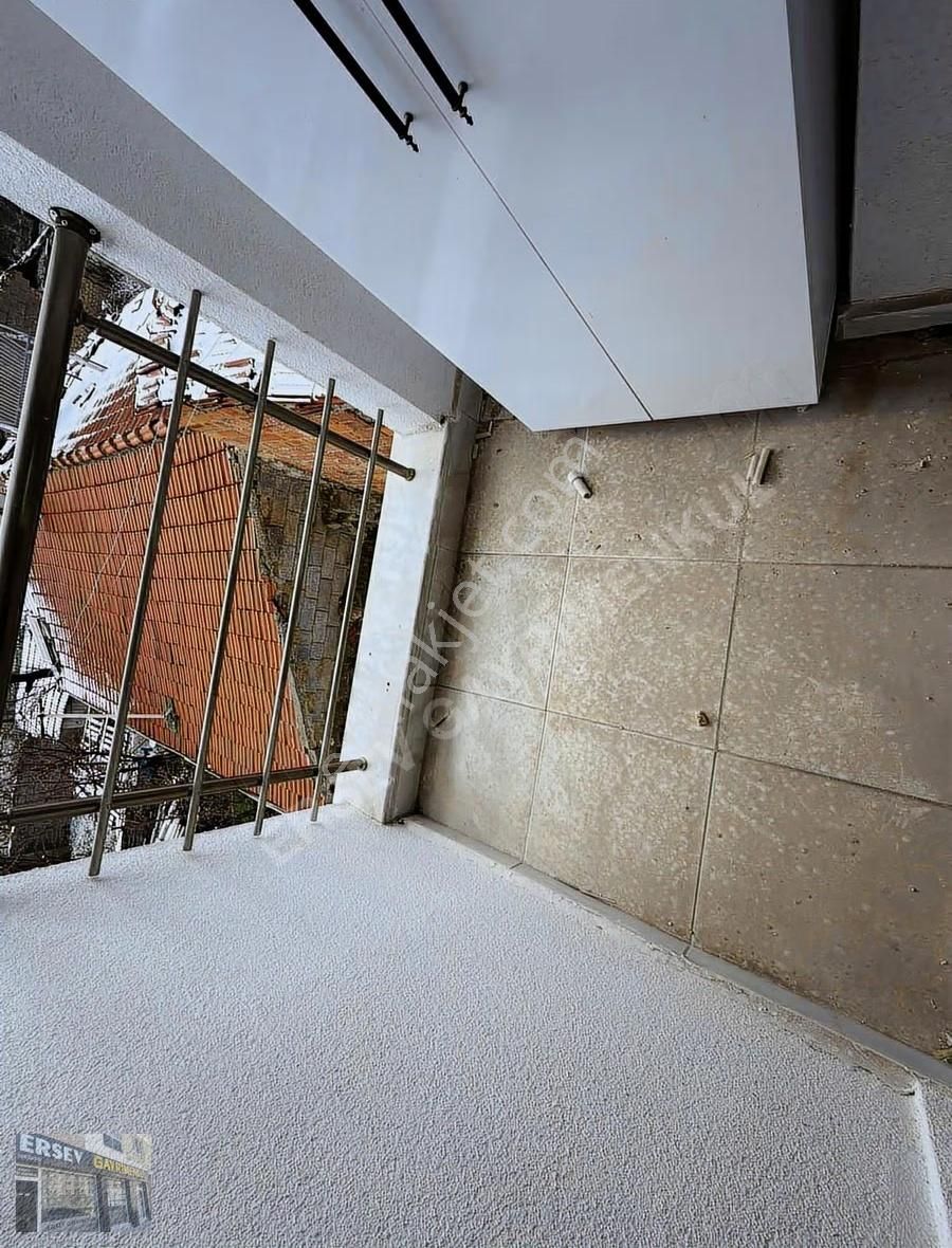 Ersev'den Sütlüce'de Marmaralı Sokak Yakını 70 M2 2+0 - Görsel 13