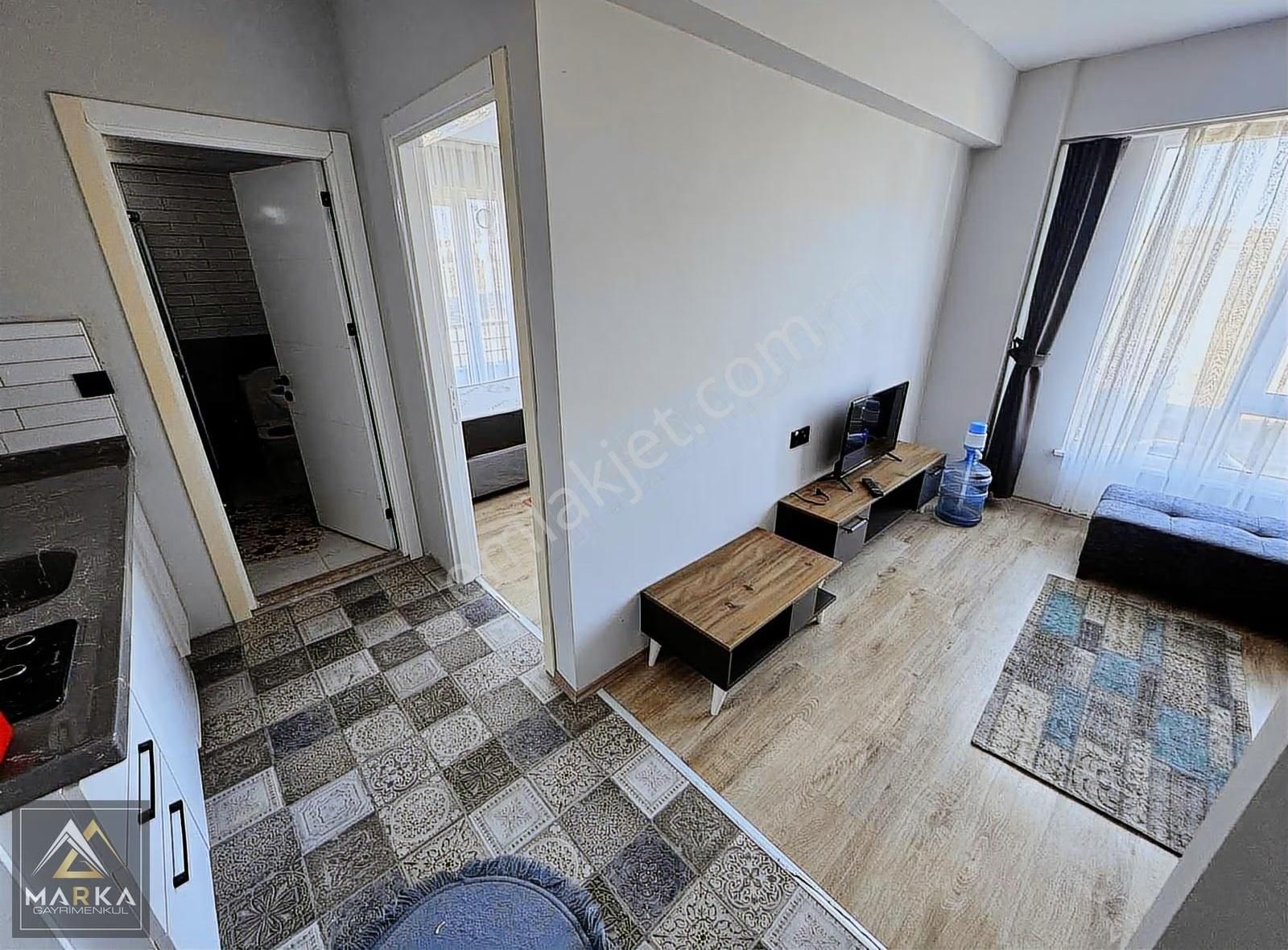 Marka'dan Dpü Karşısı Münih Apartmanında 1+1 Eşyalı Lüks Daire - Görsel 3