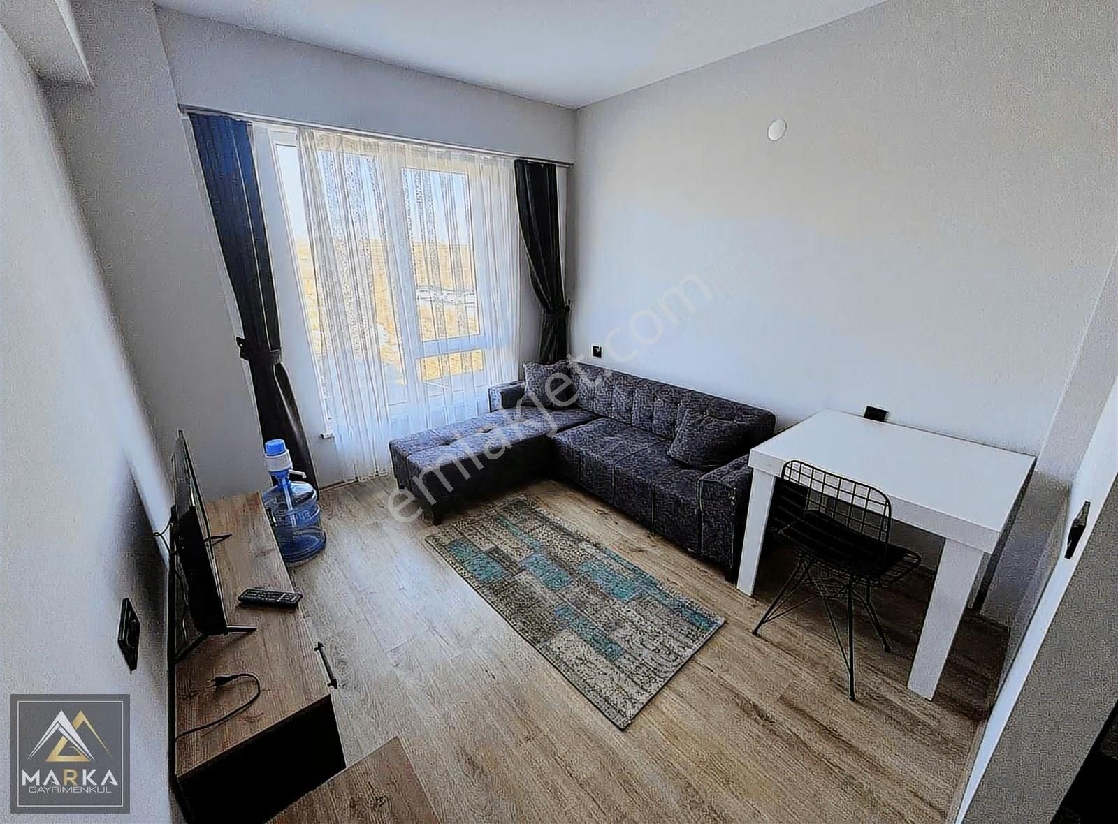 Marka'dan Dpü Karşısı Münih Apartmanında 1+1 Eşyalı Lüks Daire - Görsel 2