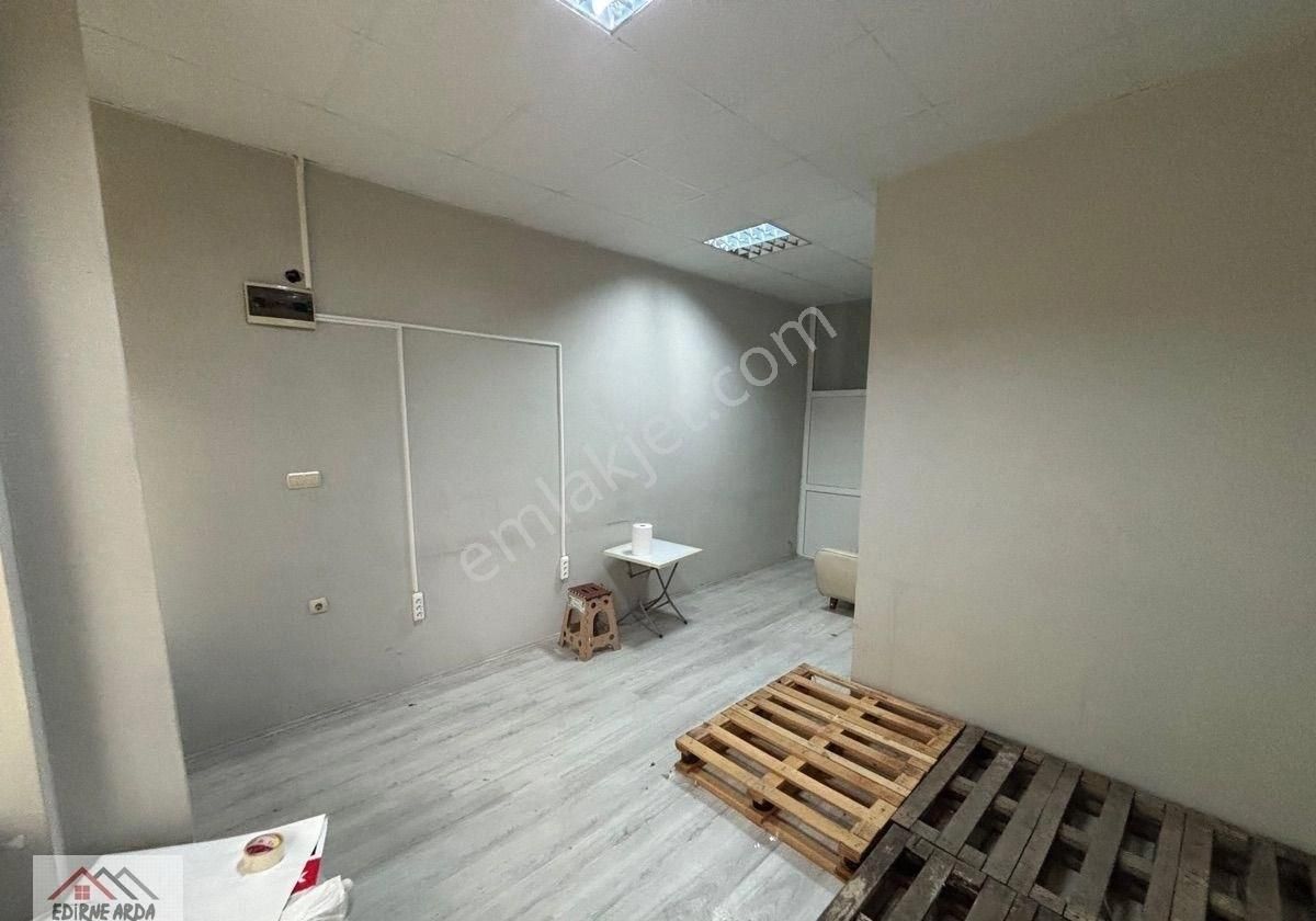 Arda Emlak Ofisin’den İstasyon Mah Aytemix Petrol Yakını Büro - Görsel 3
