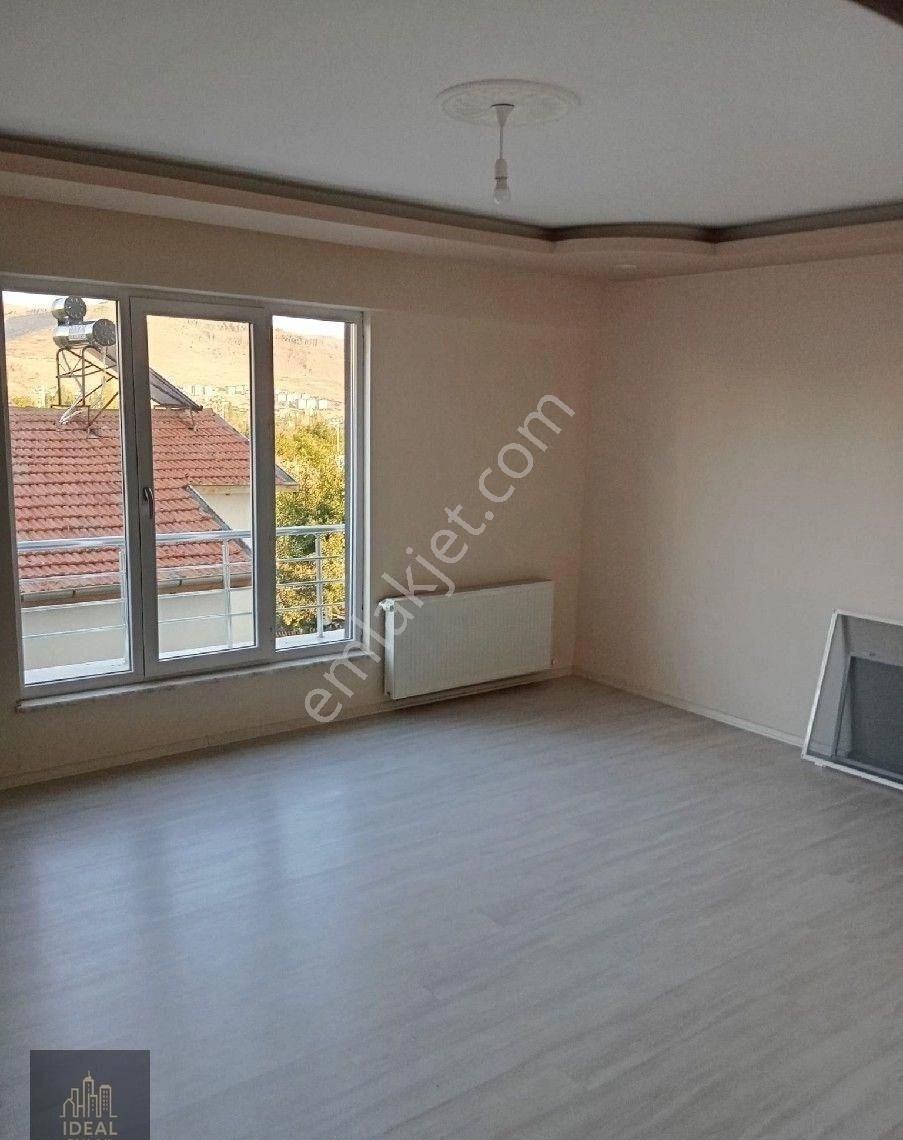 Aşık Seyrani Mahallesinde Ana Yol Üzerinde 3+1 Satılık Daire