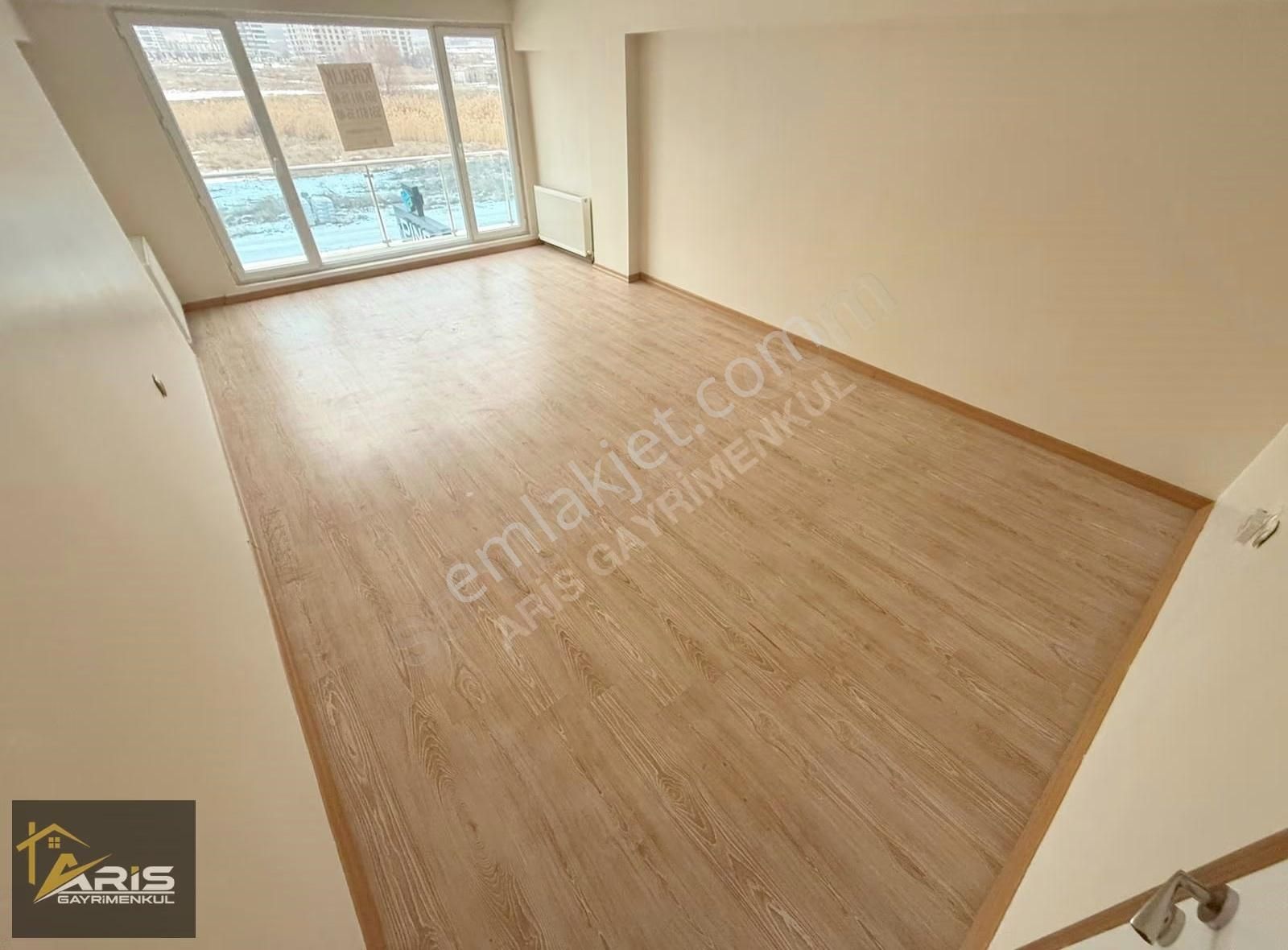 Aristen Ovacıkta Cadde Üzeri-katta-yeni Bina-çift Banyolu-lüx3+1 - Görsel 3