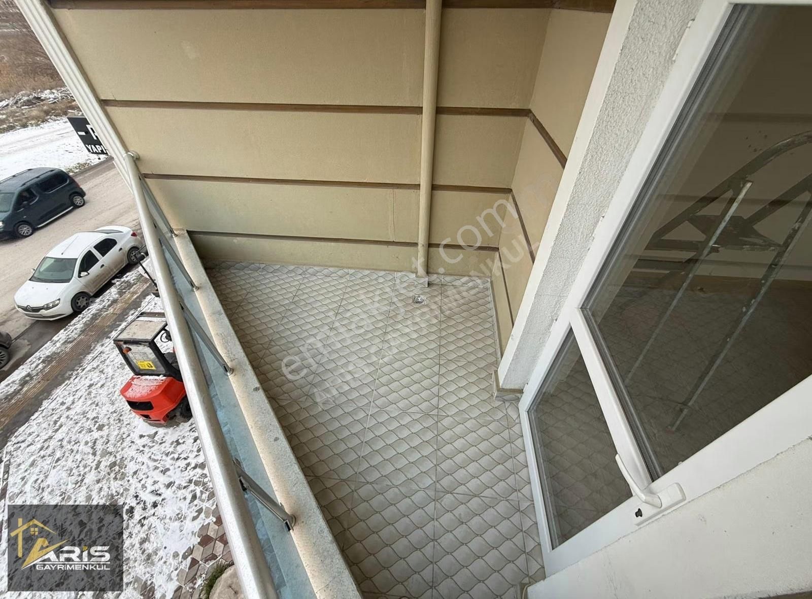Aristen Ovacıkta Cadde Üzeri-katta-yeni Bina-çift Banyolu-lüx3+1 - Görsel 9