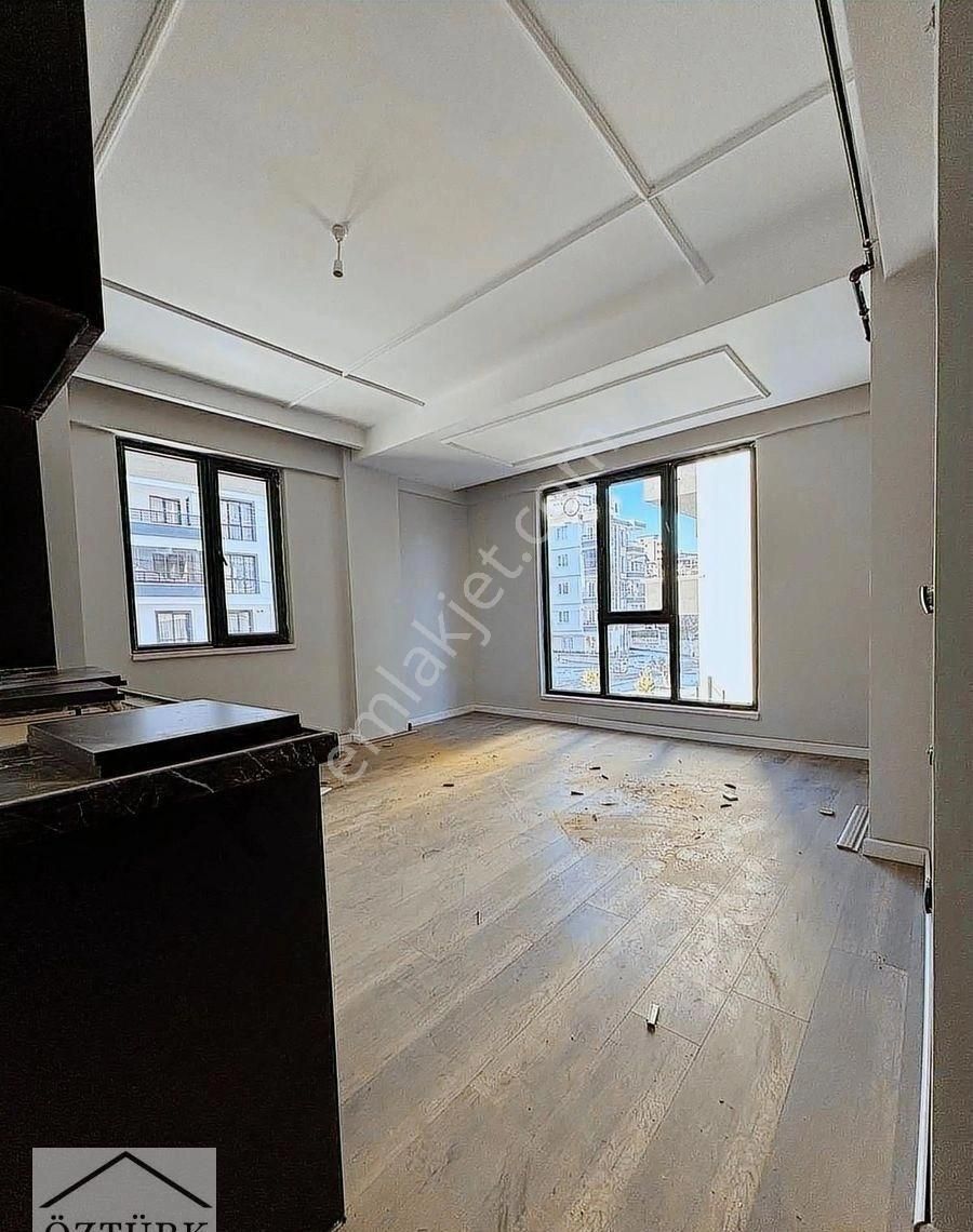 Lüks Site İçerisinde Bulvara Yürüme Mesafesinde 1+1 - Görsel 17