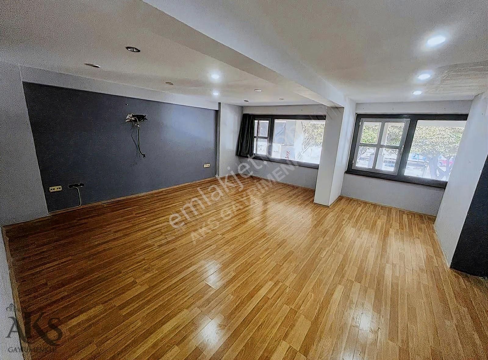 Ana Cadde 100.yıl Bulvarında 100m2 Asma Katlı Satılık Dükkan - Görsel 33