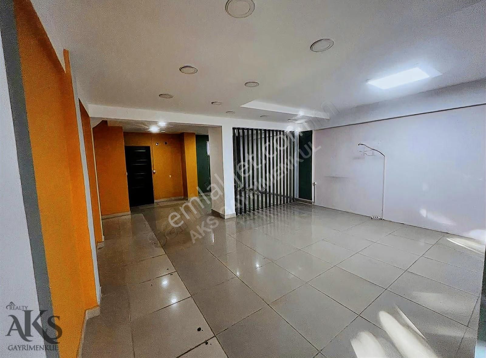 Ana Cadde 100.yıl Bulvarında 100m2 Asma Katlı Satılık Dükkan - Görsel 11