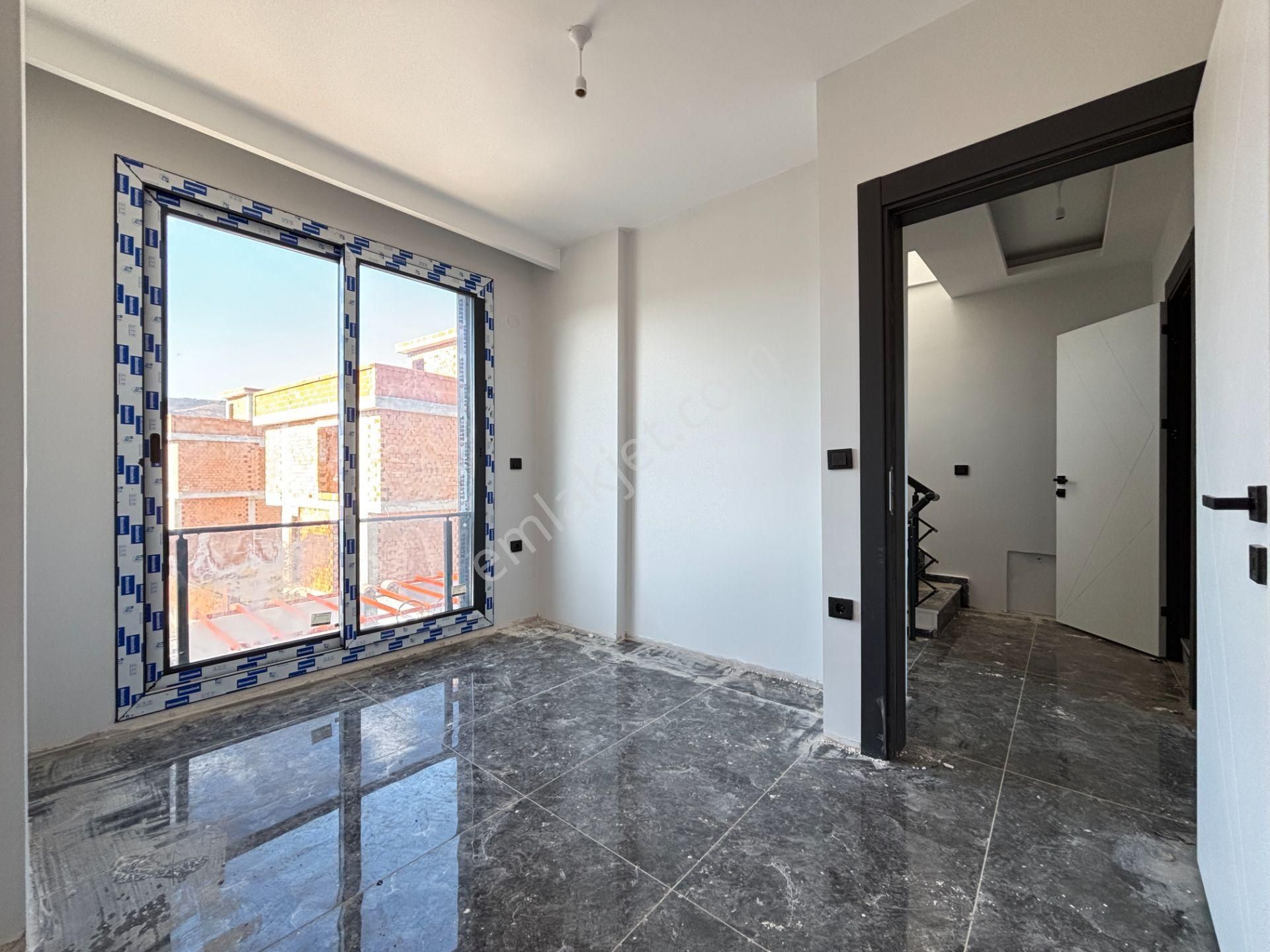 İzmir Seferihisar Cumhuriyet’de Güzel Konuma Sahip 3+1 Tripleks Yazlık Villa - Görsel 27