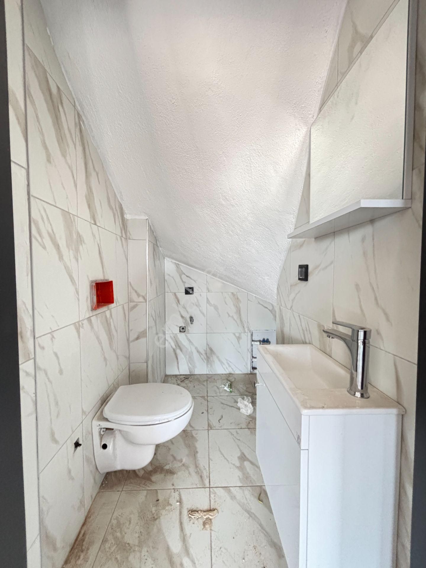 İzmir Seferihisar Cumhuriyet’de Güzel Konuma Sahip 3+1 Tripleks Yazlık Villa - Görsel 19