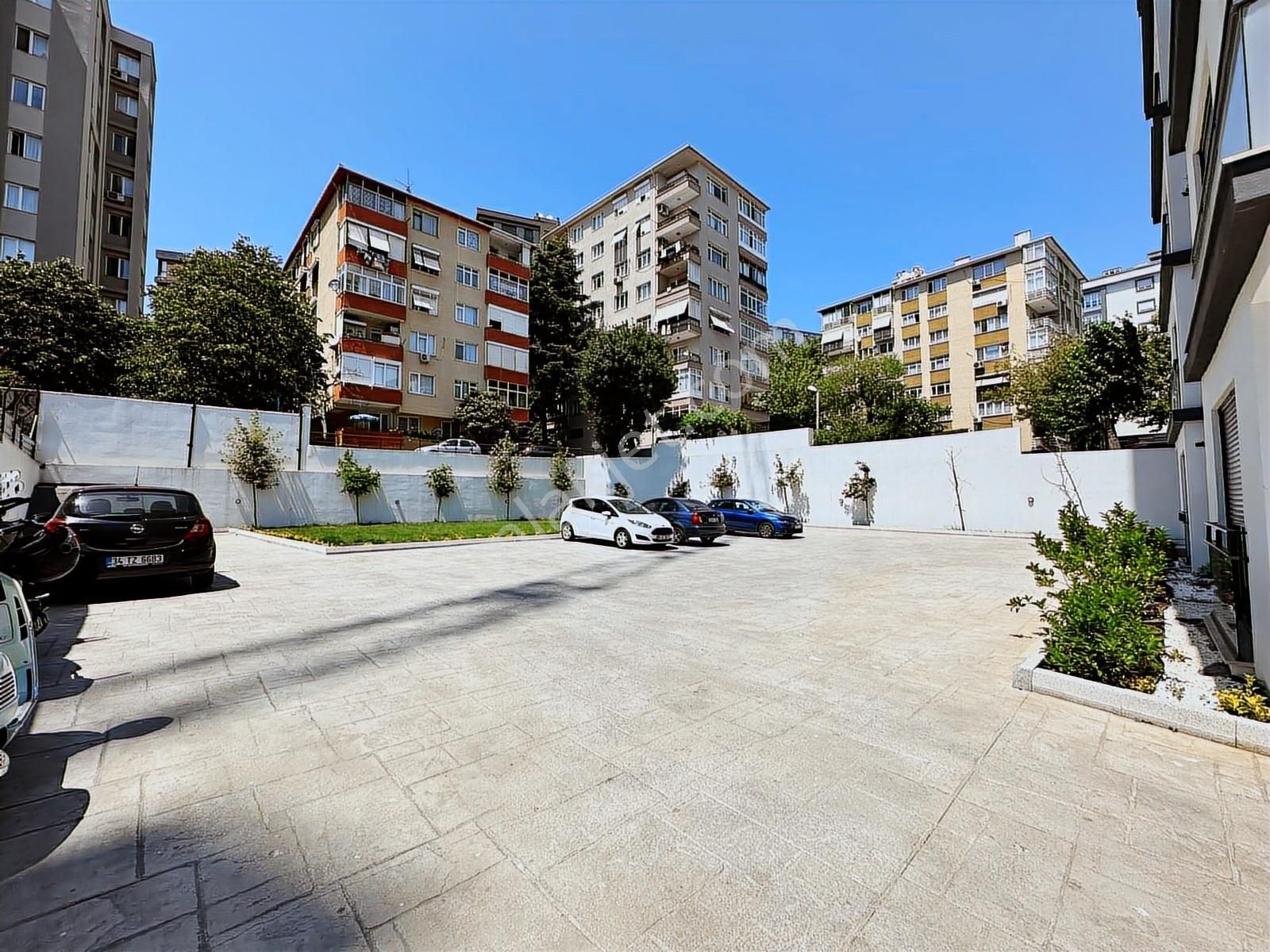 Kozyatağı'nda 3+1 Net 85m2 Balkonlu Sıfır Boş Fırsat Daire - Görsel 31