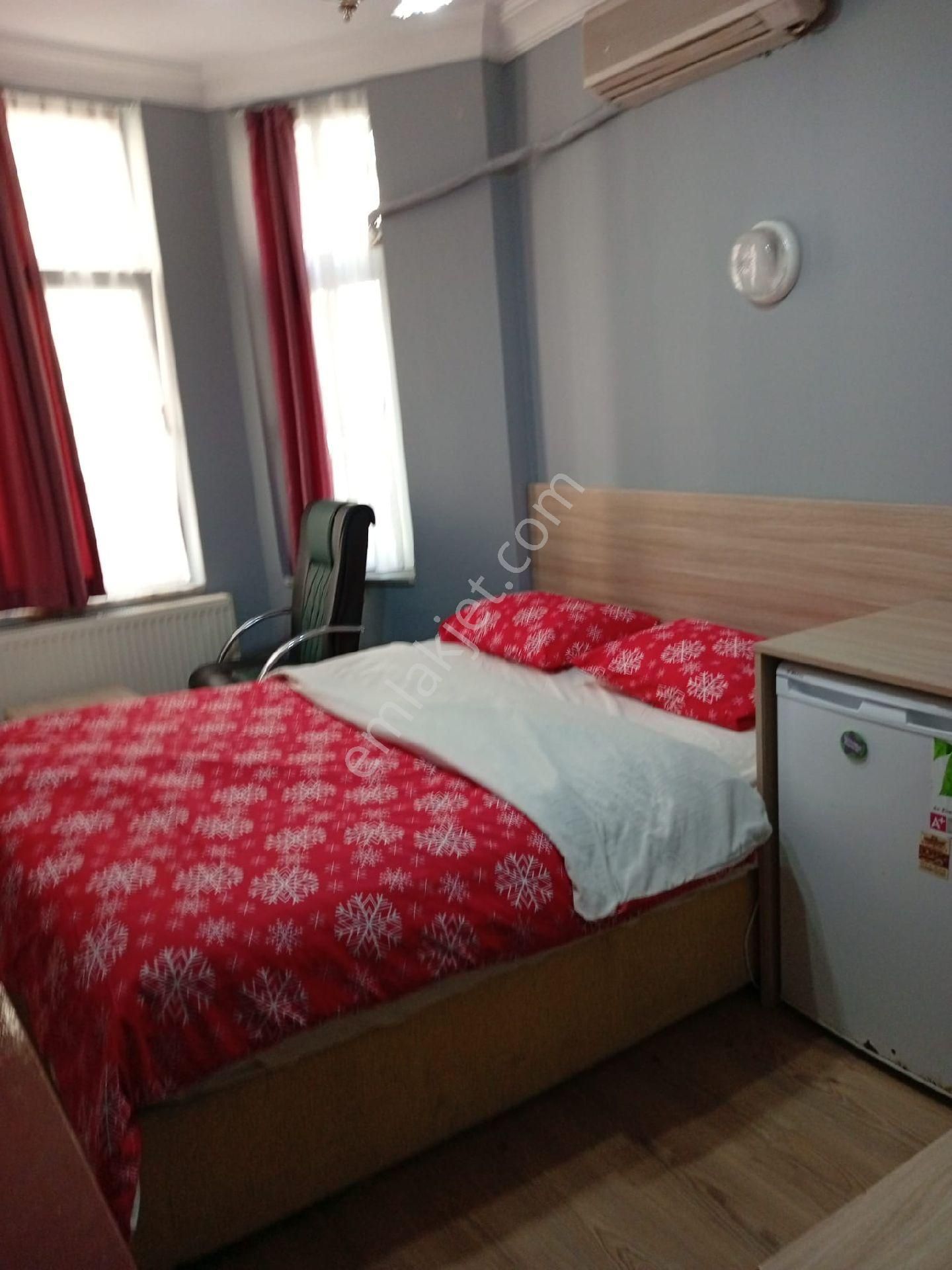 Beyoğlu Cihangir Sadri Alışık Sokakta Stüdyo Eşvalı Kiralık Daire - Görsel 10