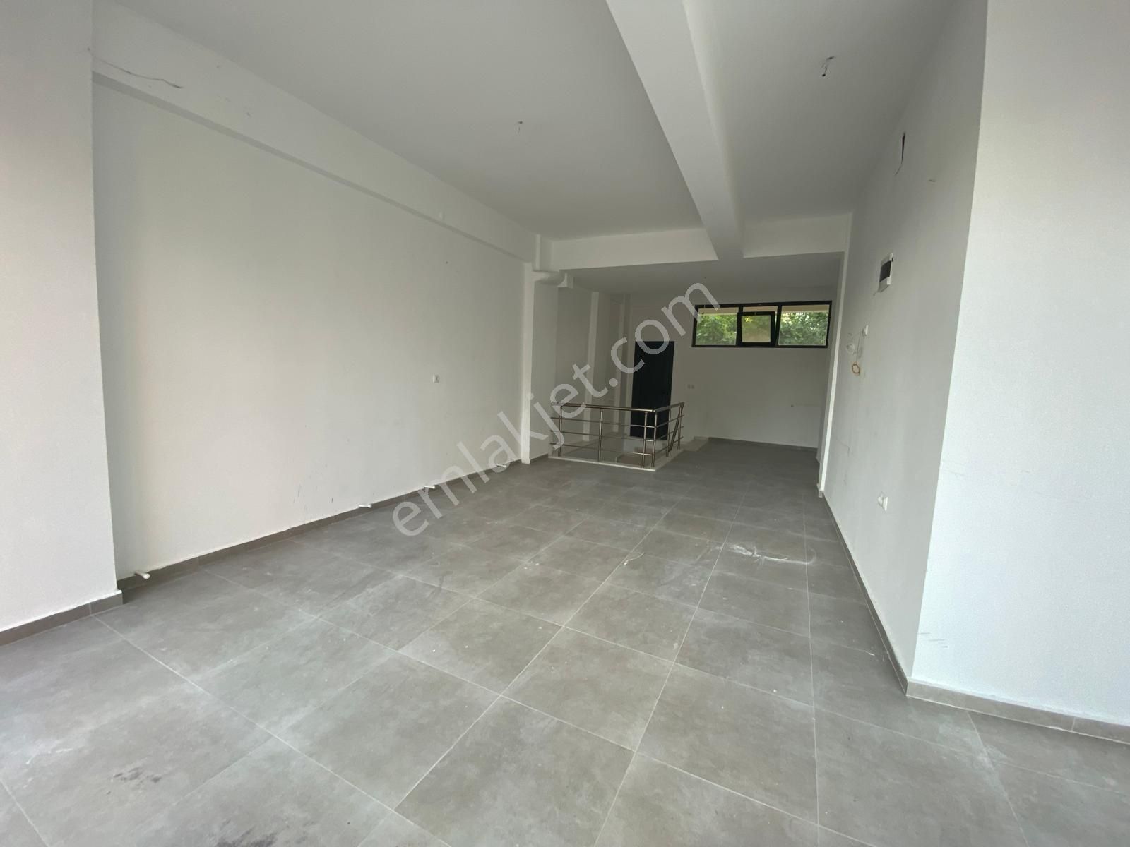 Reşat Bey Mahallesinde Satılık Dükkan - Görsel 4