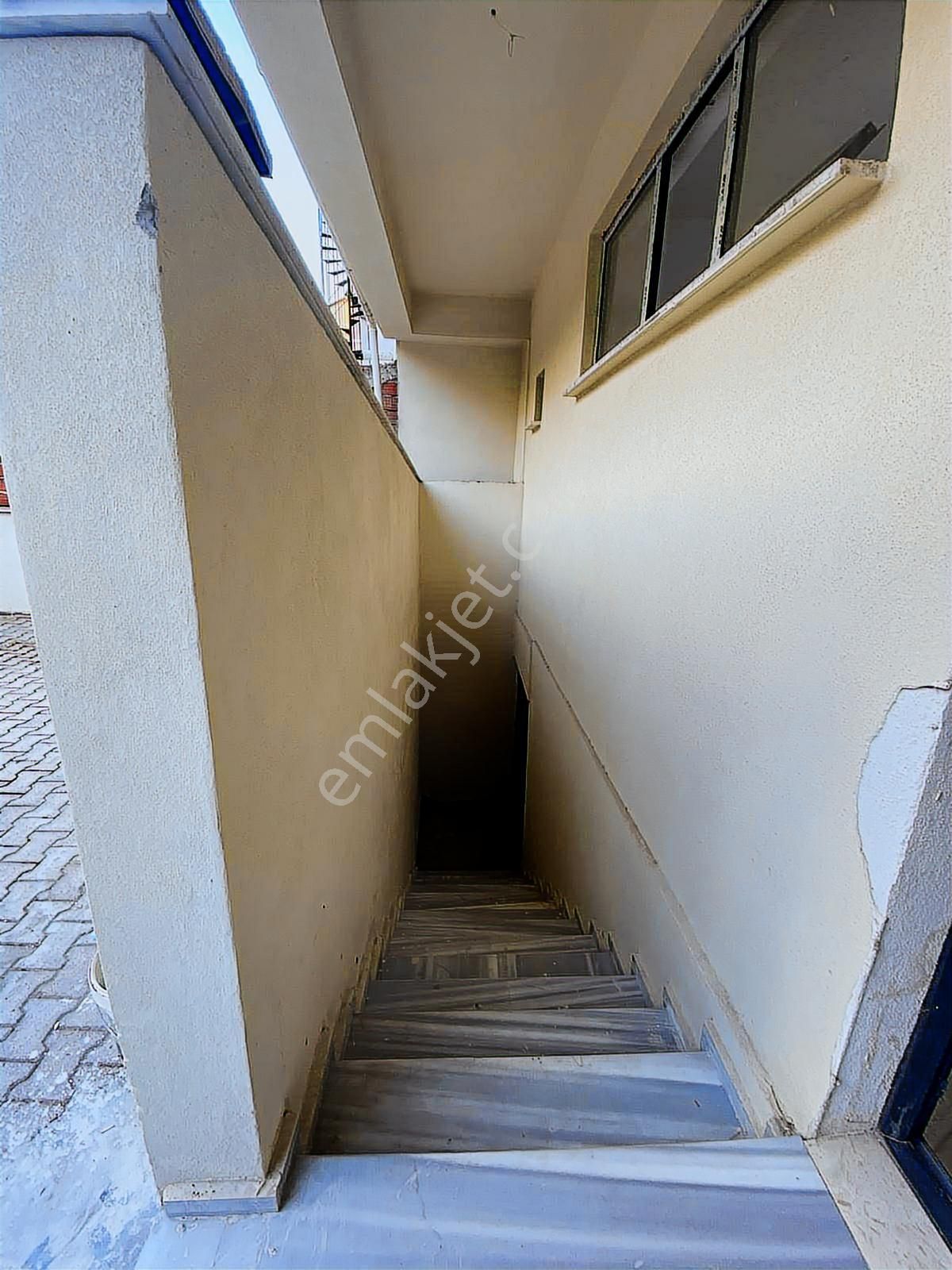 Reşat Bey Mahallesinde Satılık Dükkan - Görsel 2