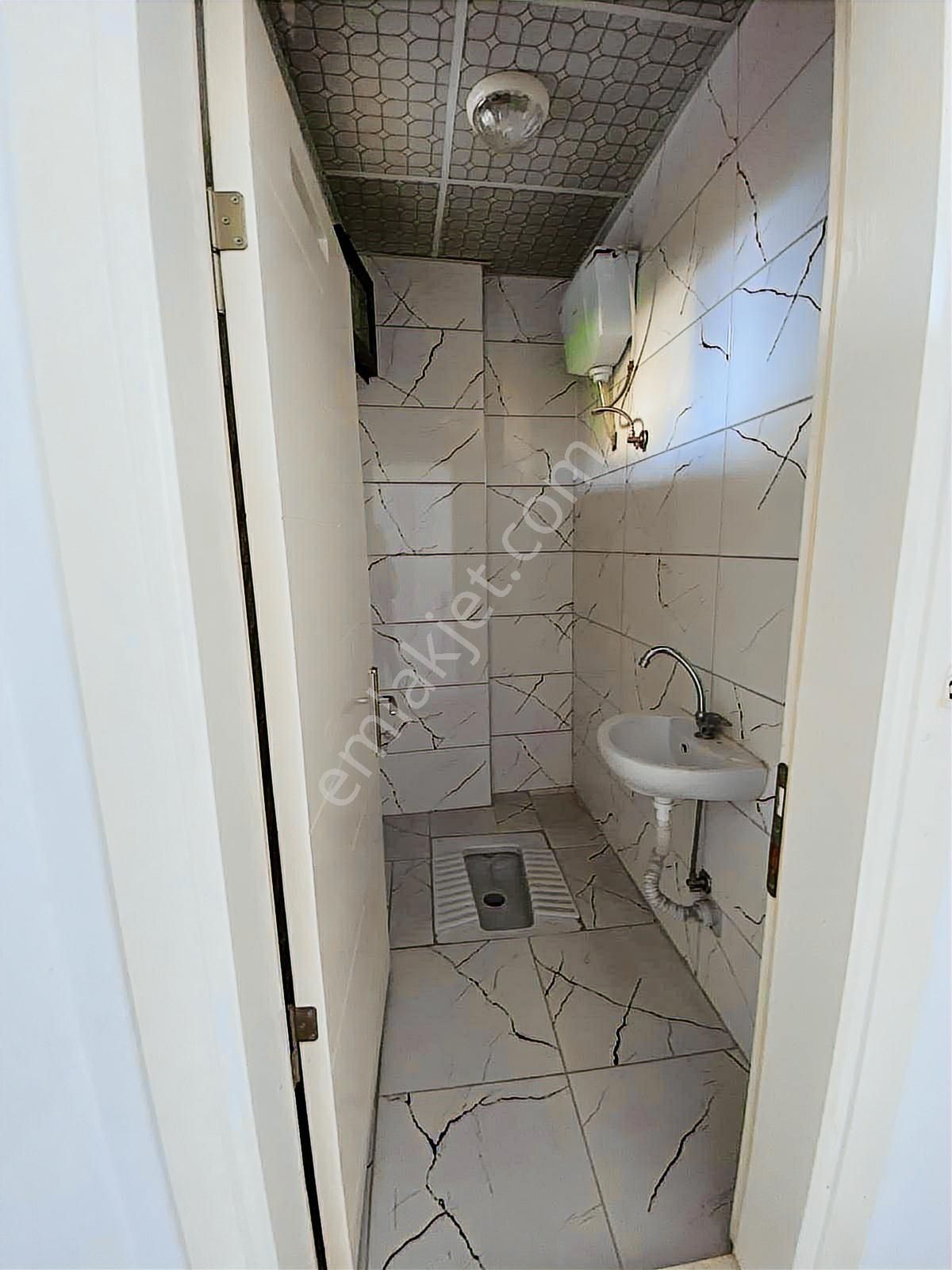 Reşat Bey Mahallesinde Satılık Dükkan - Görsel 9