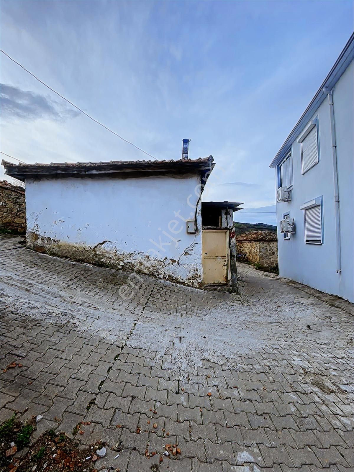 Prestijden Manzaralı Müstakil Taş Ev - Görsel 7