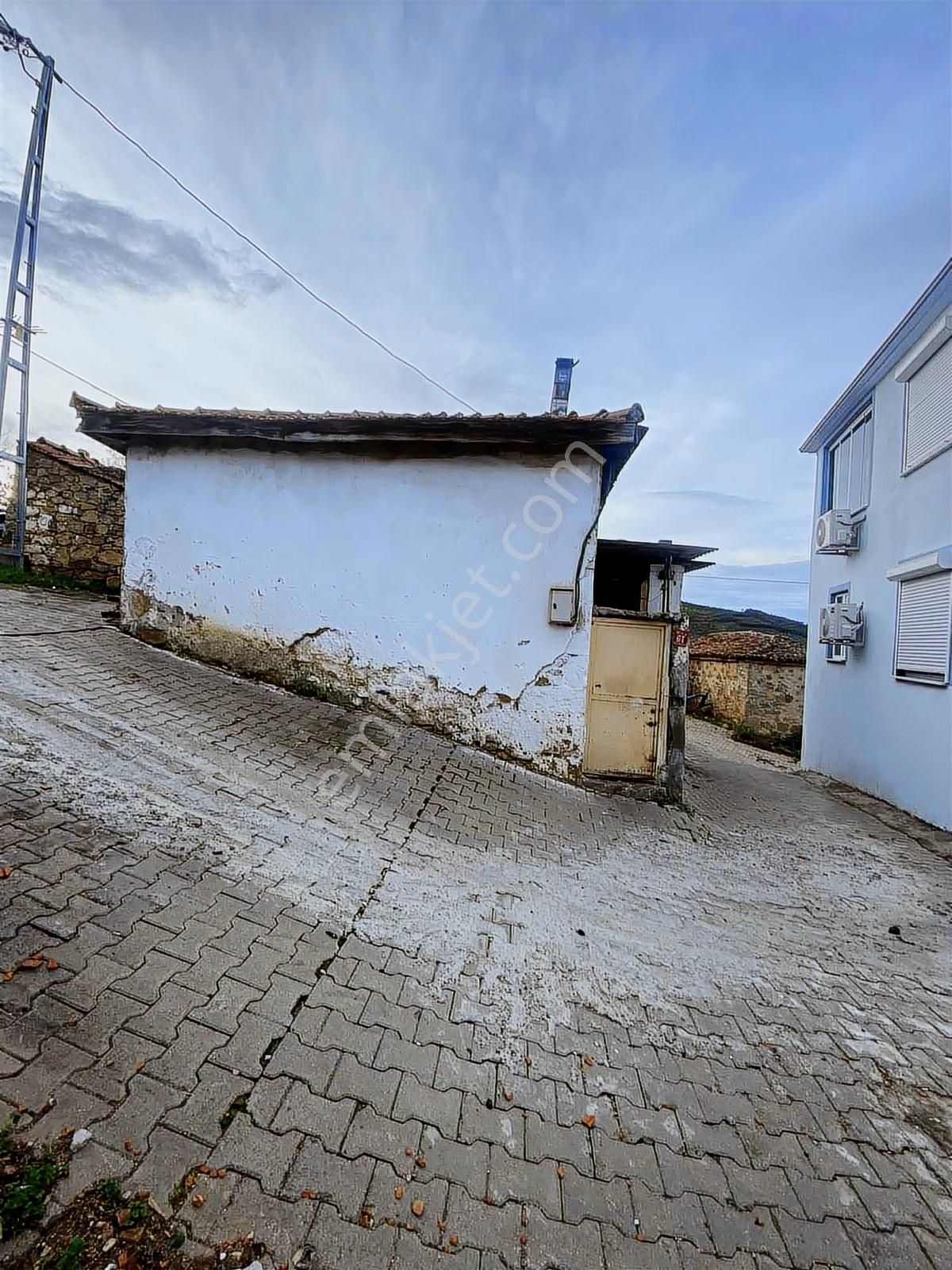 Prestijden Manzaralı Müstakil Taş Ev - Görsel 10