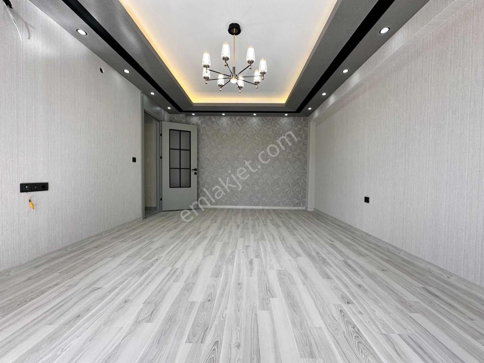 Pursaklar Mehmet Zengin Emlak'tan 1.kat 2+1 Asansörlü Çift Banyolu Sıfır Ful Yapılı Masrafsız Daire - Görsel 17