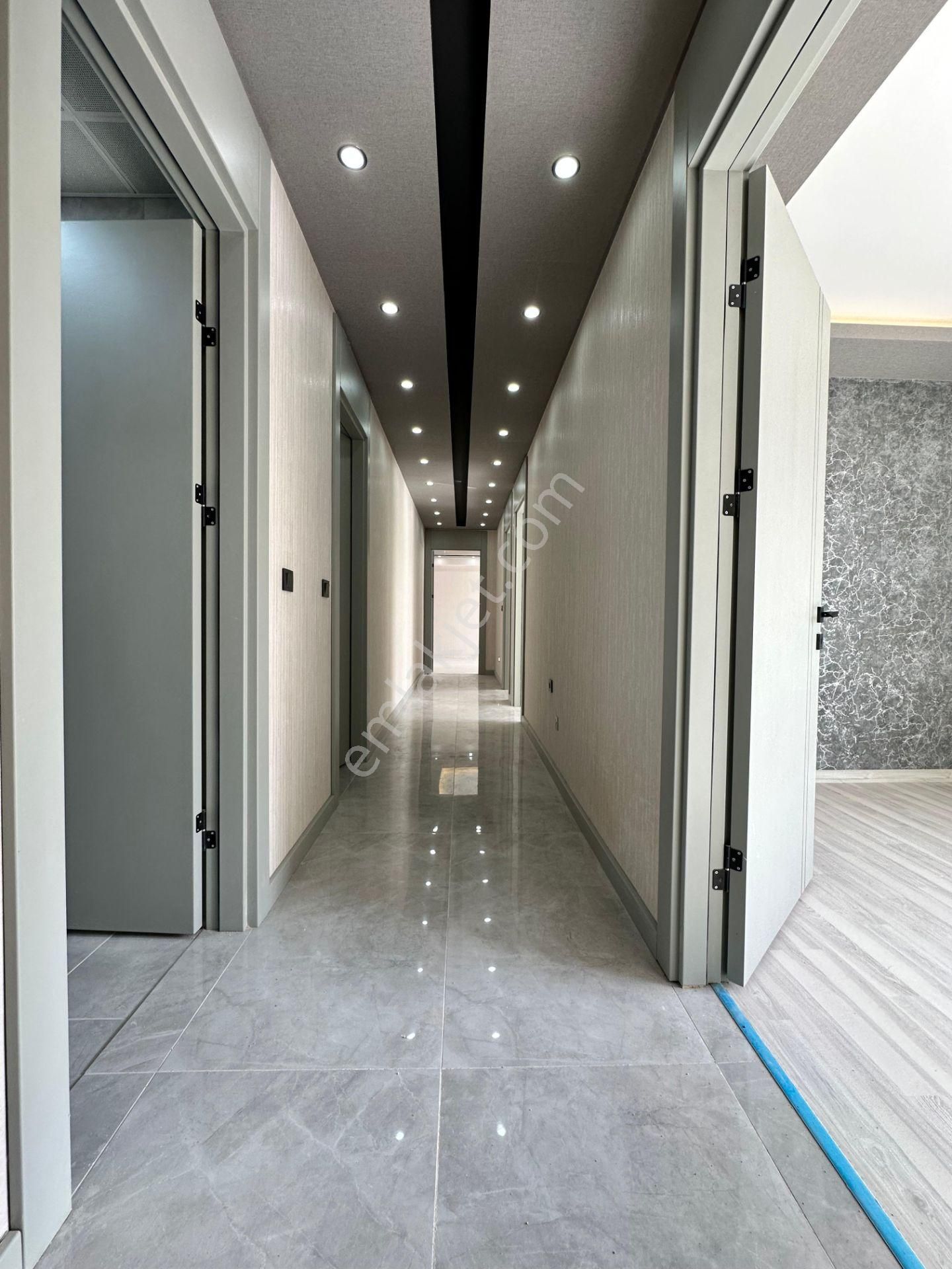 Pursaklar Mehmet Zengin Emlak'tan 1.kat 2+1 Asansörlü Çift Banyolu Sıfır Ful Yapılı Masrafsız Daire - Görsel 27