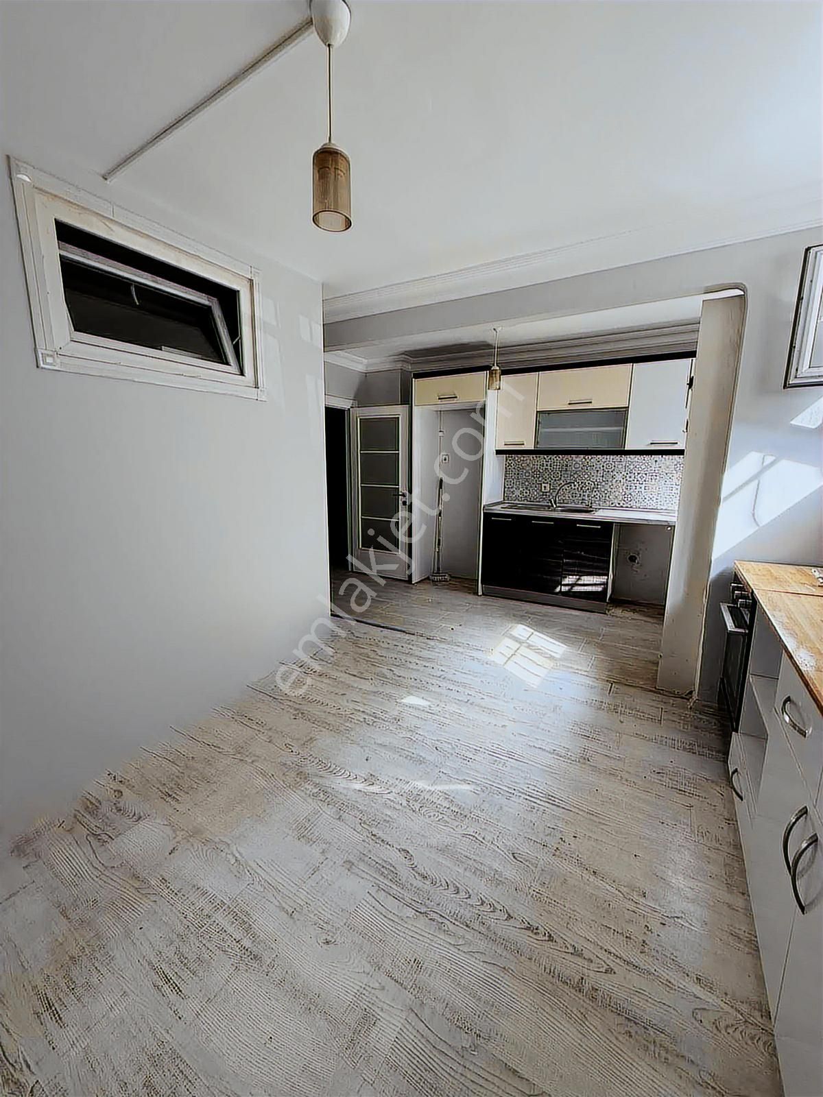 Kavaklıda Satılık 3,5 +1 140 M2 Krediye Uygun Hazır Daire - Görsel 4