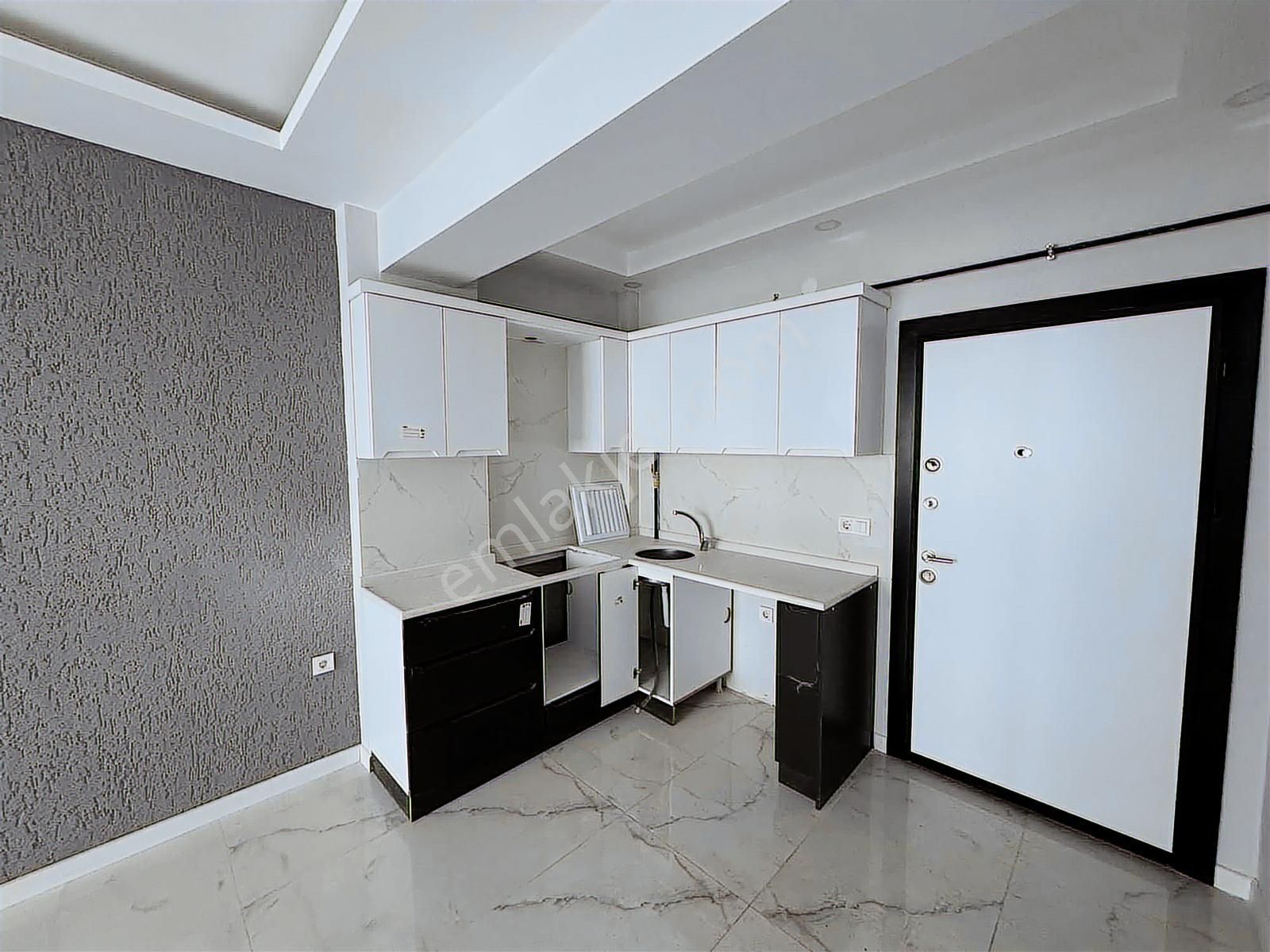 Remax Dem'den Cadde Üzeri Necatibey Plaza Satılık 1+1 Daire - Görsel 9