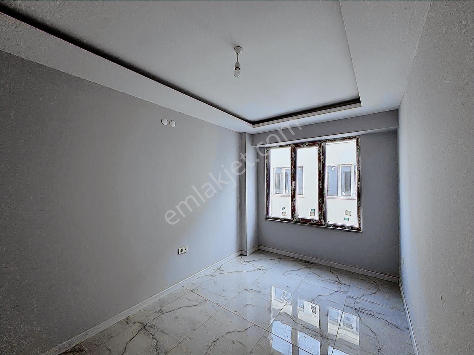 Remax Dem'den Cadde Üzeri Necatibey Plaza Satılık 1+1 Daire - Görsel 3