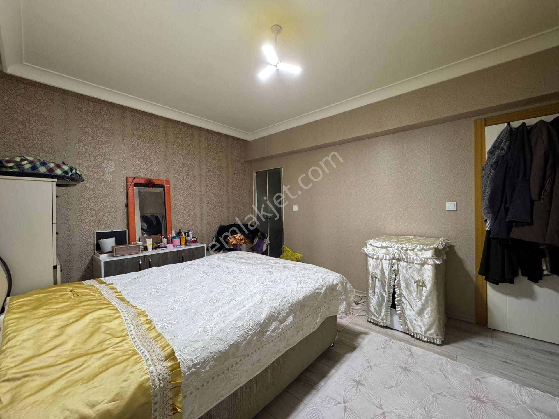 Pursaklar Mehmet Zengin Emlak'tan 1.kat 3+1 Asansörlü Kapalı Otoparklı Yapılı Masrafsız Daire - Görsel 24