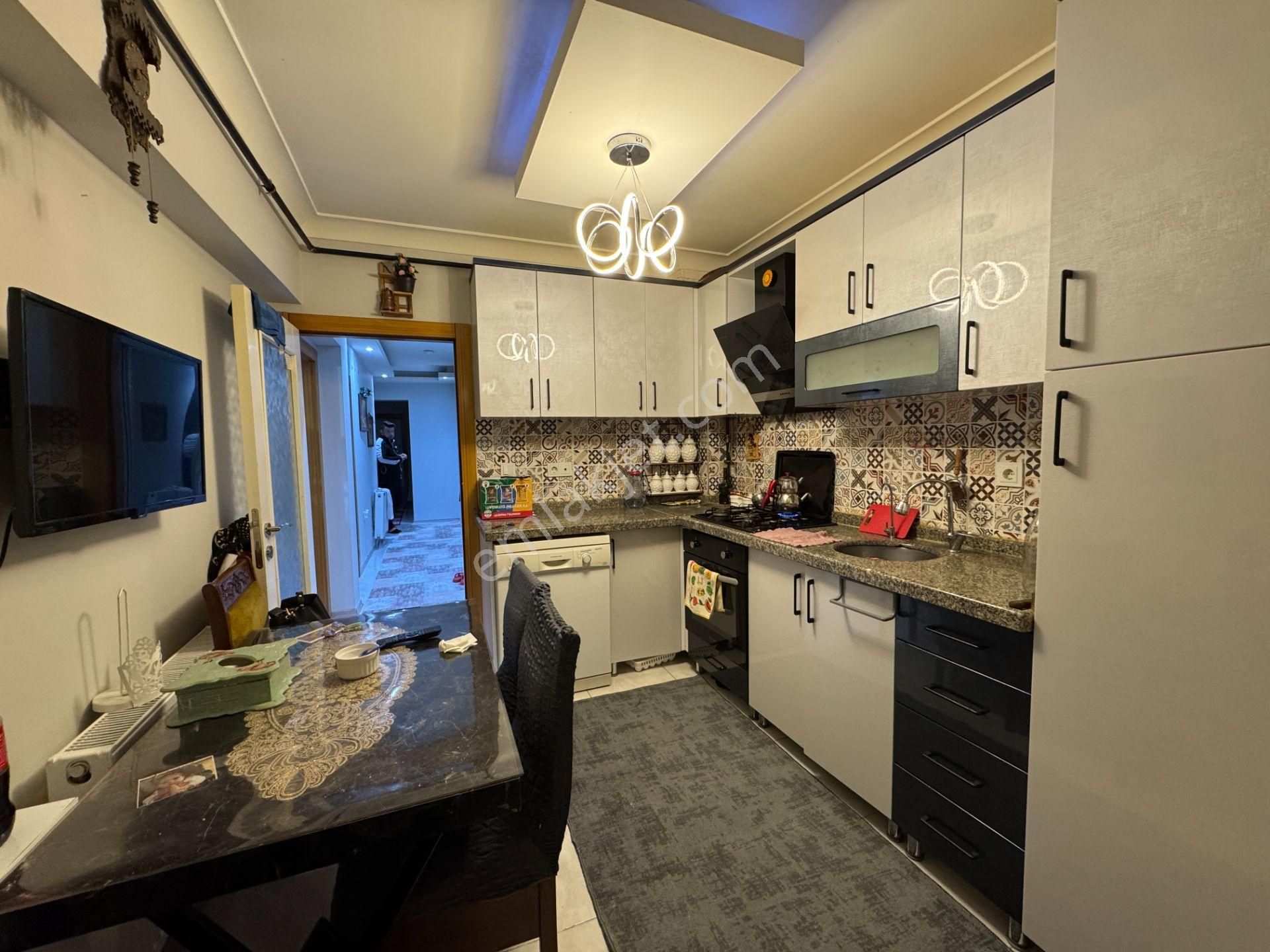 Pursaklar Mehmet Zengin Emlak'tan 1.kat 3+1 Asansörlü Kapalı Otoparklı Yapılı Masrafsız Daire - Görsel 2