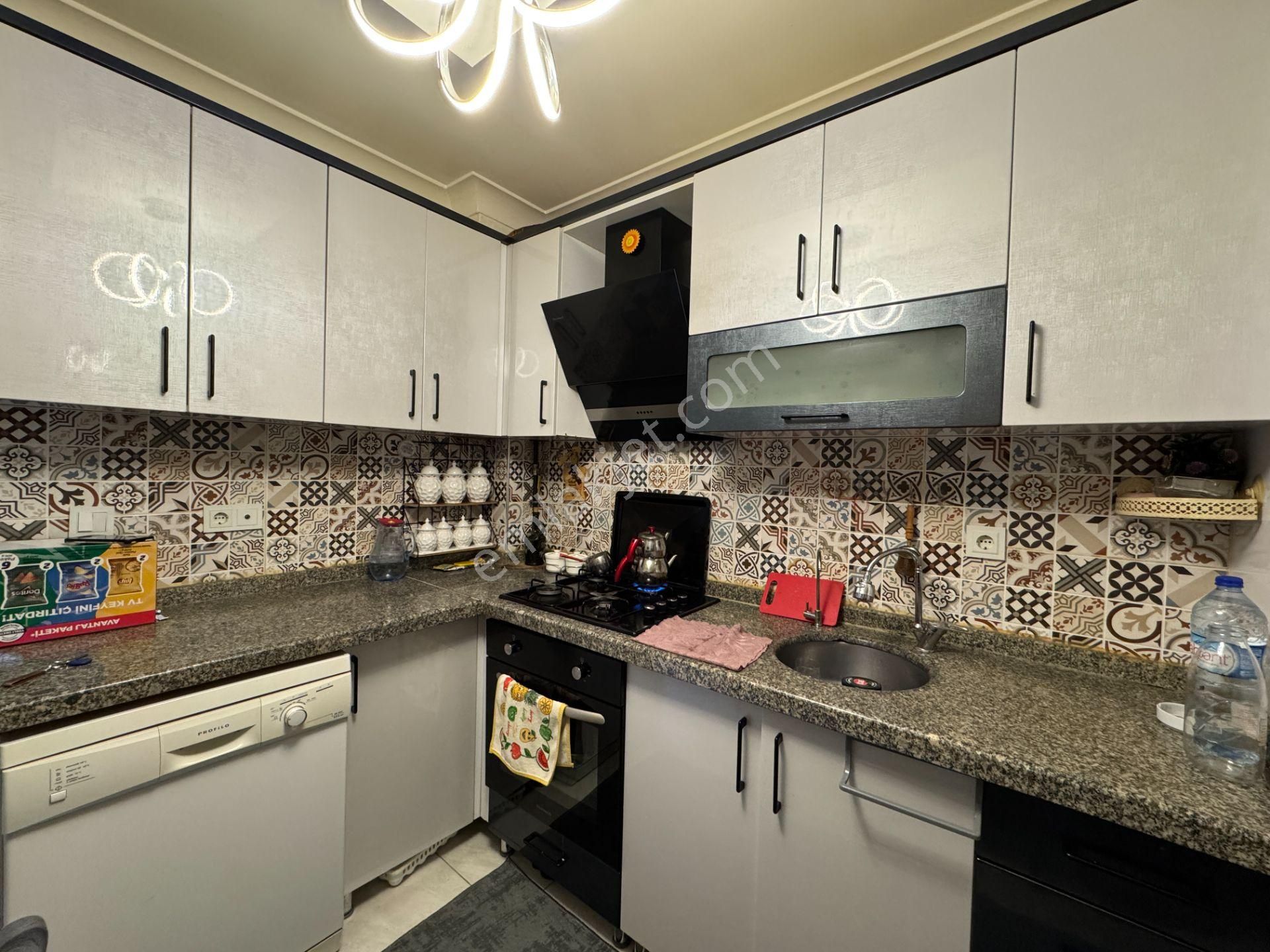 Pursaklar Mehmet Zengin Emlak'tan 1.kat 3+1 Asansörlü Kapalı Otoparklı Yapılı Masrafsız Daire - Görsel 3