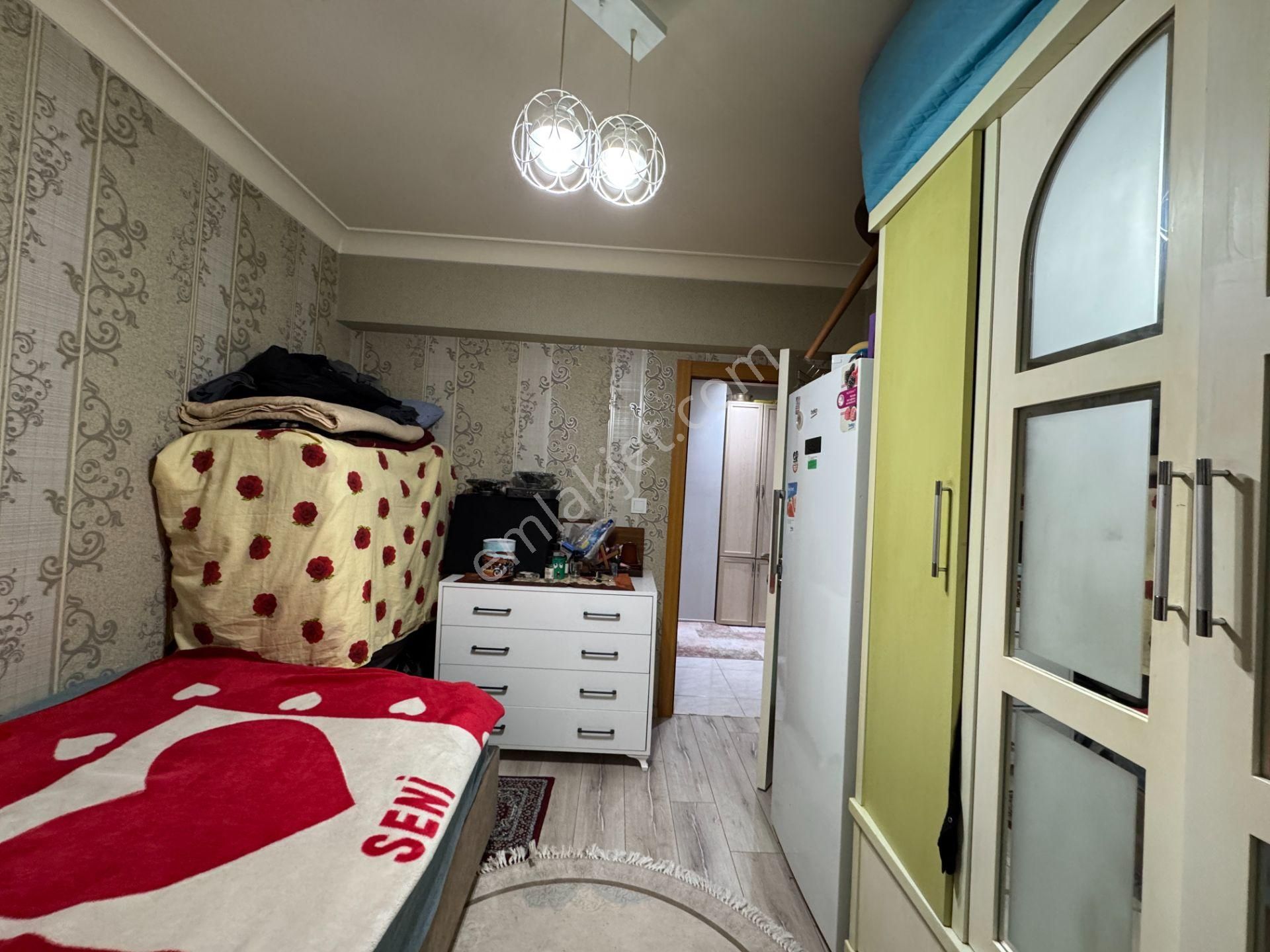 Pursaklar Mehmet Zengin Emlak'tan 1.kat 3+1 Asansörlü Kapalı Otoparklı Yapılı Masrafsız Daire - Görsel 19