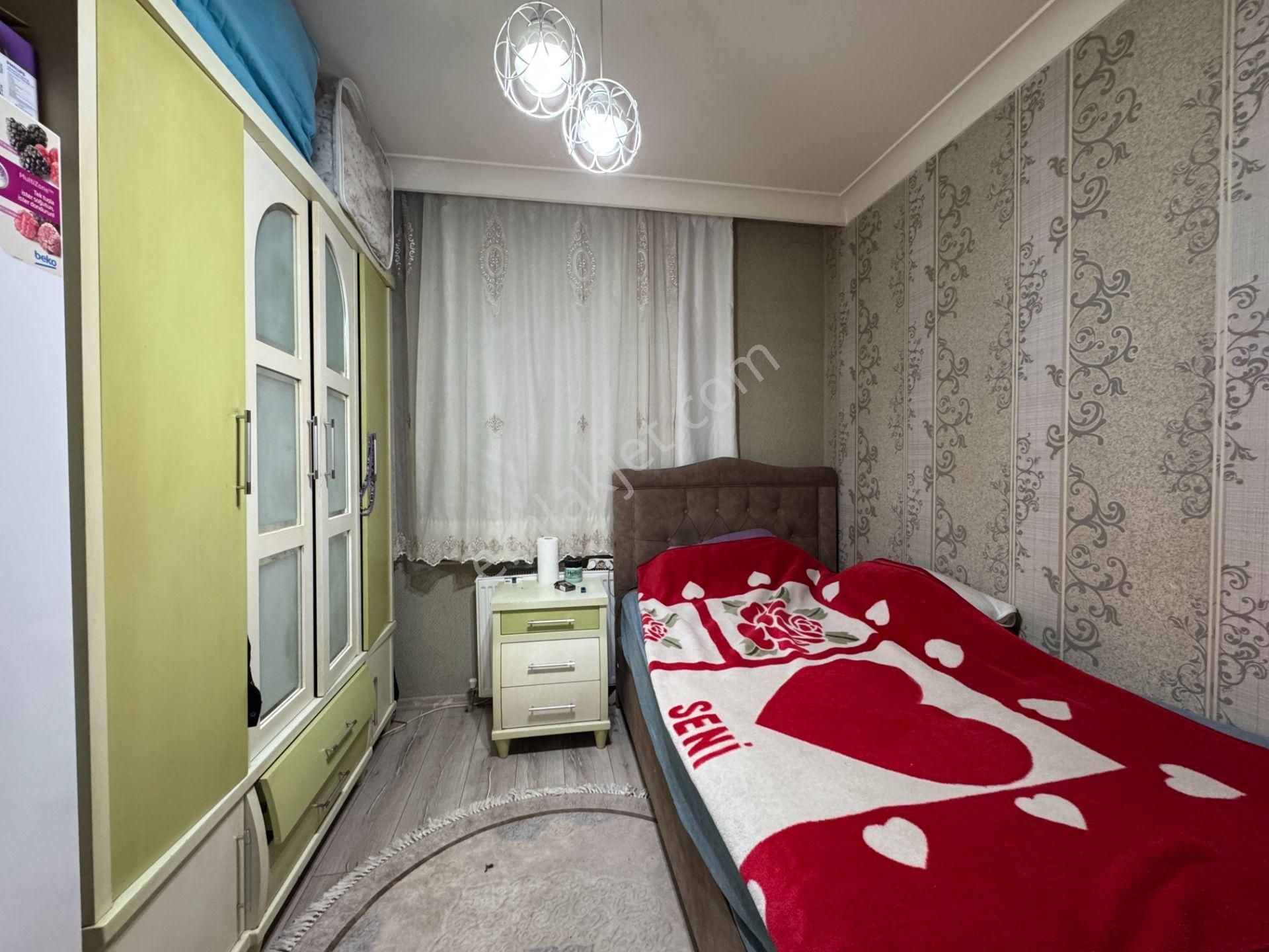 Pursaklar Mehmet Zengin Emlak'tan 1.kat 3+1 Asansörlü Kapalı Otoparklı Yapılı Masrafsız Daire - Görsel 17