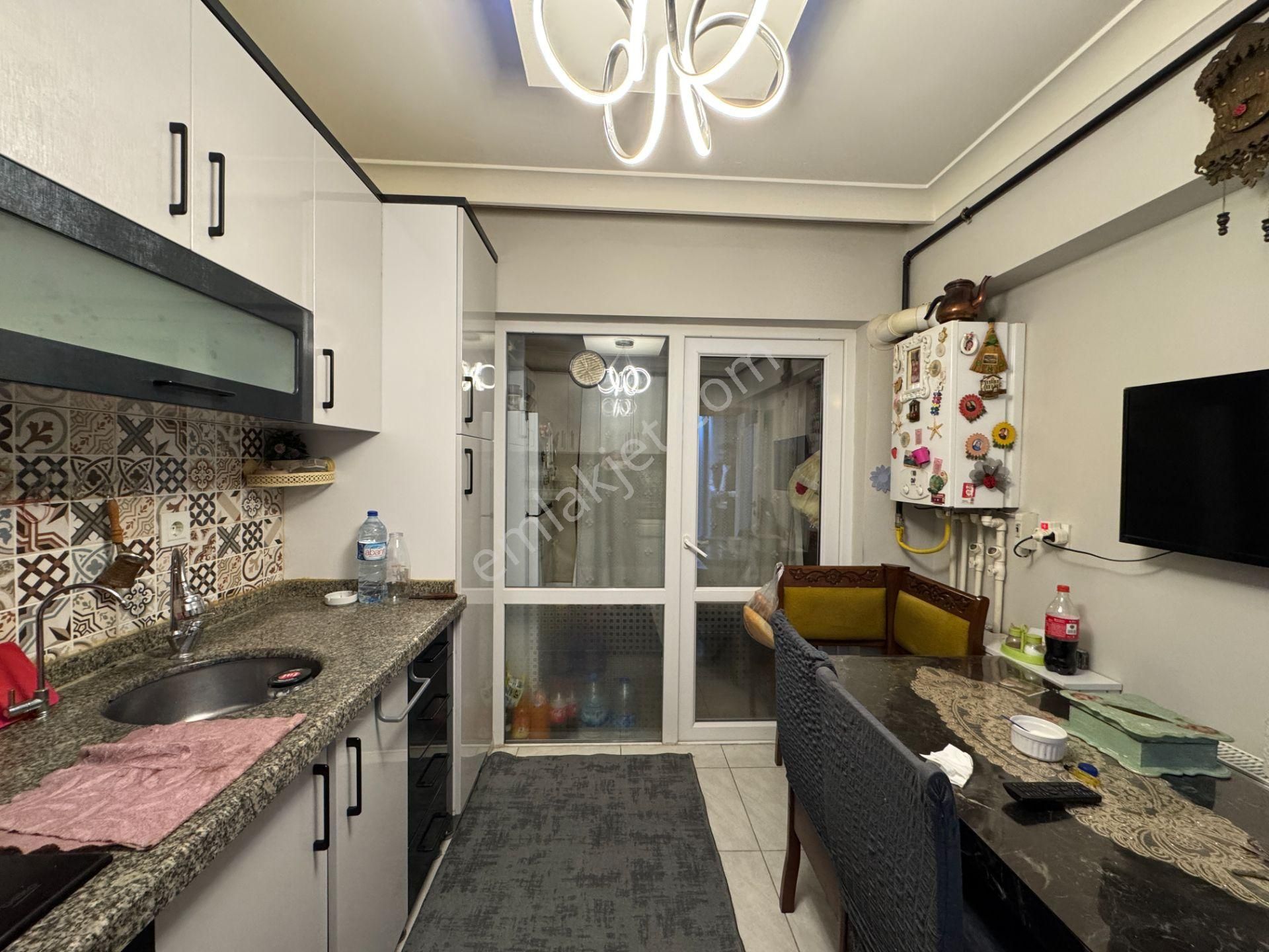 Pursaklar Mehmet Zengin Emlak'tan 1.kat 3+1 Asansörlü Kapalı Otoparklı Yapılı Masrafsız Daire - Görsel 6