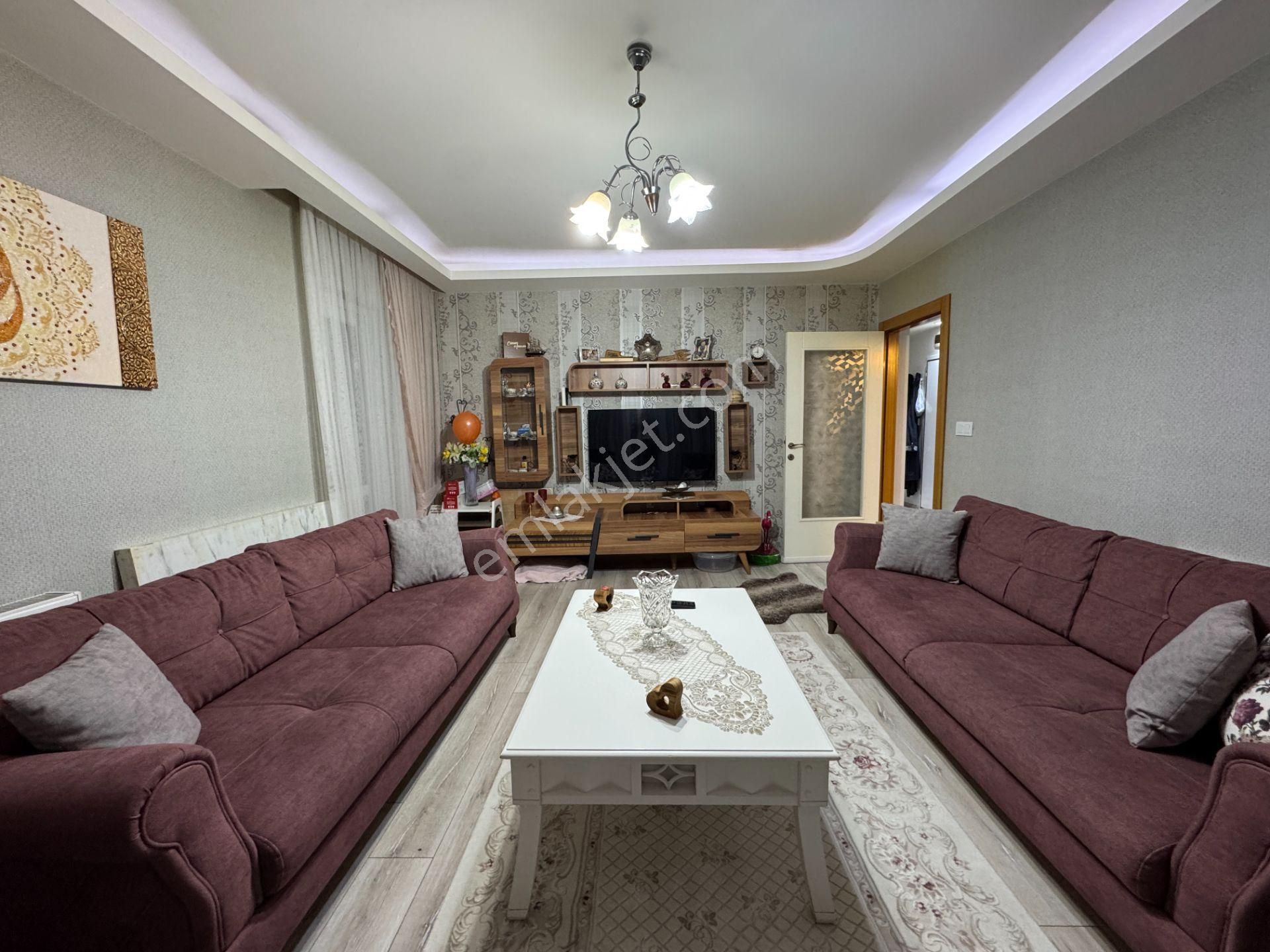 Pursaklar Mehmet Zengin Emlak'tan 1.kat 3+1 Asansörlü Kapalı Otoparklı Yapılı Masrafsız Daire - Görsel 9