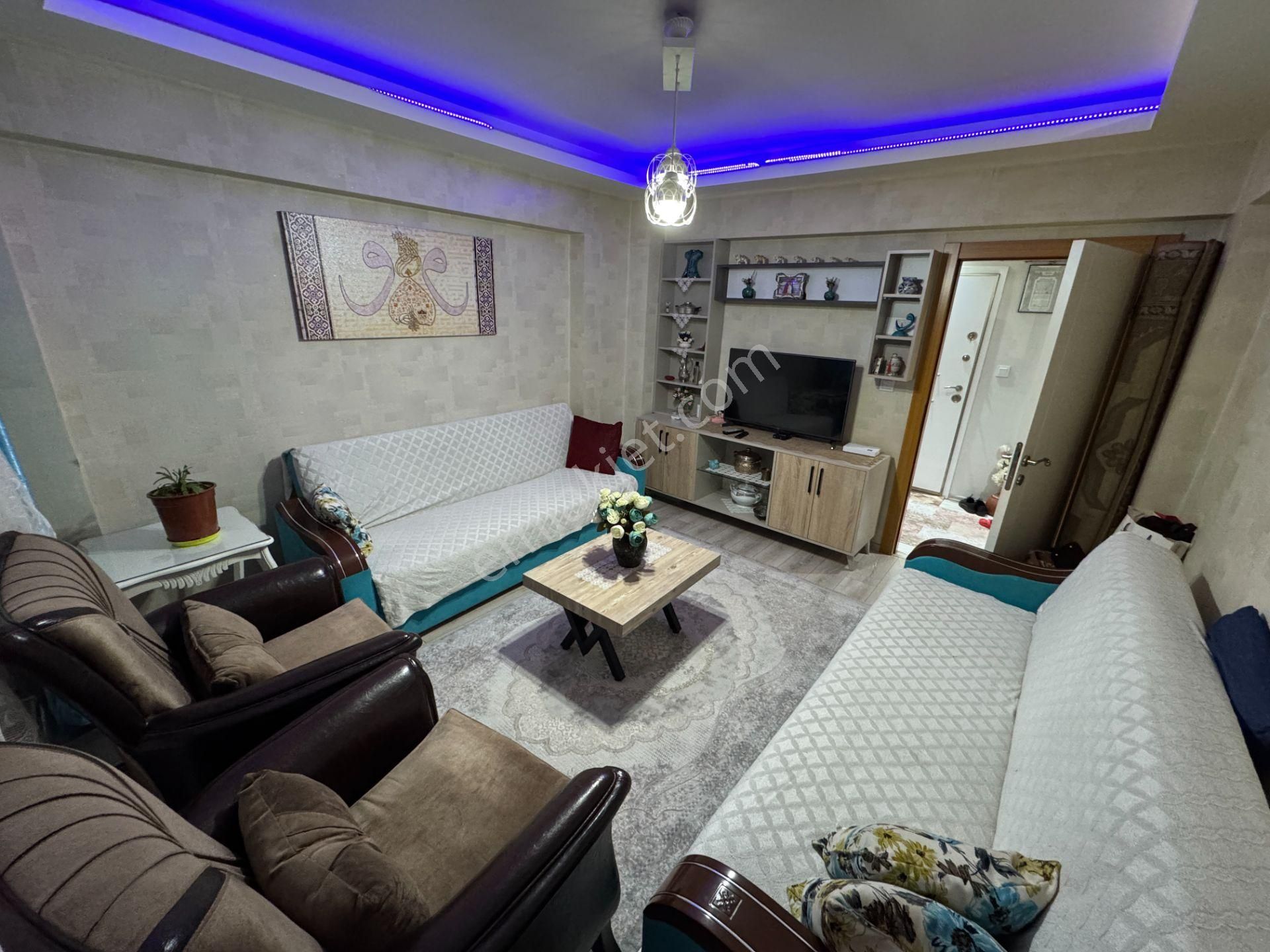 Pursaklar Mehmet Zengin Emlak'tan 1.kat 3+1 Asansörlü Kapalı Otoparklı Yapılı Masrafsız Daire - Görsel 15